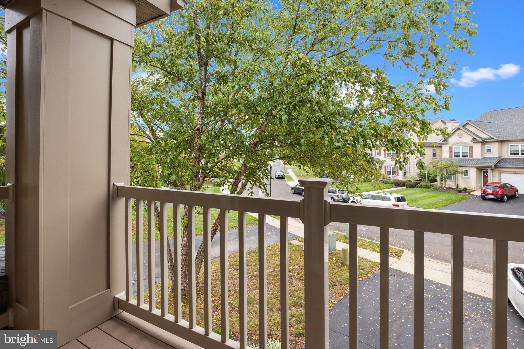 COUNTRY CROSSING - Residential