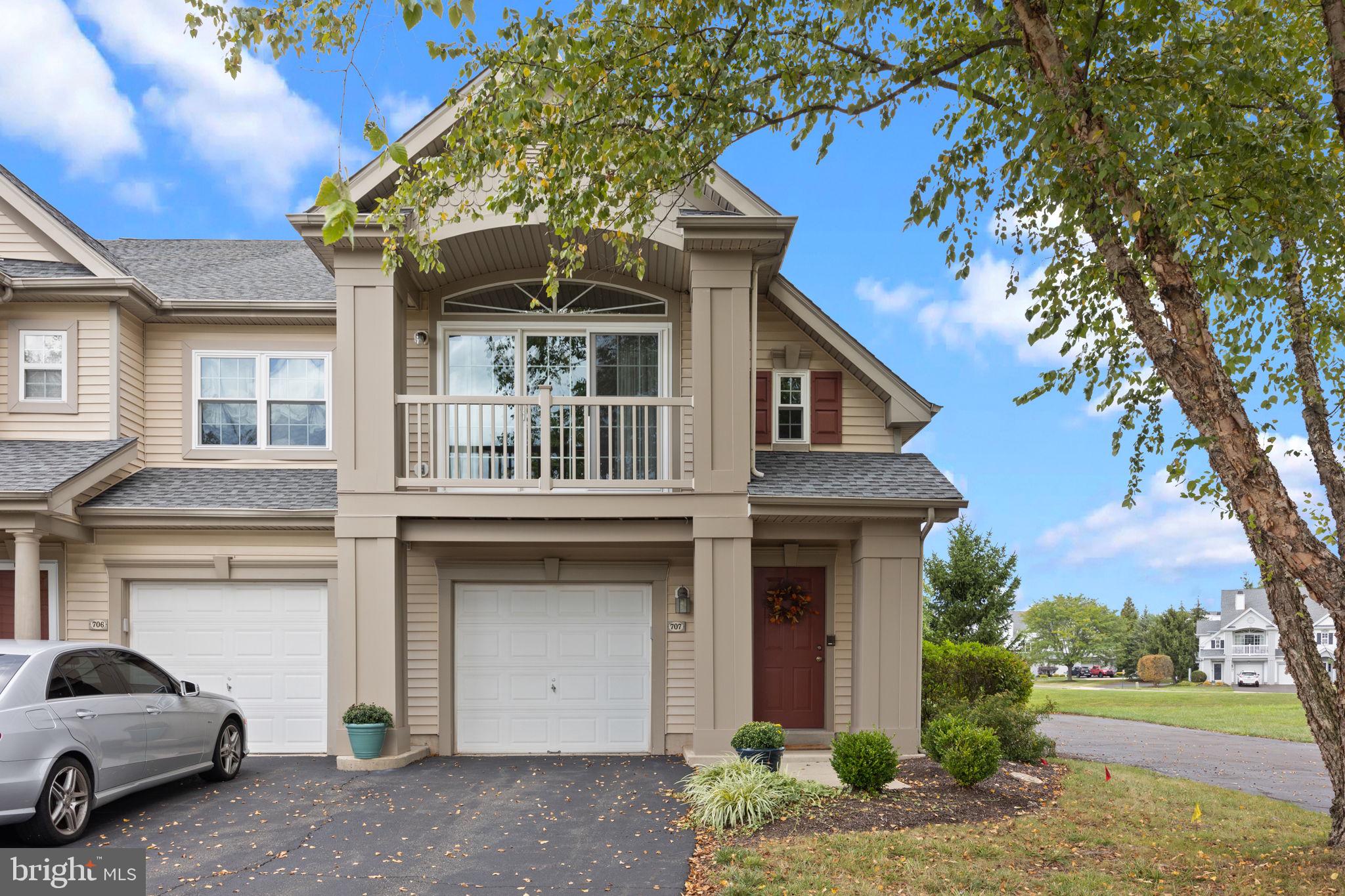 COUNTRY CROSSING - Residential