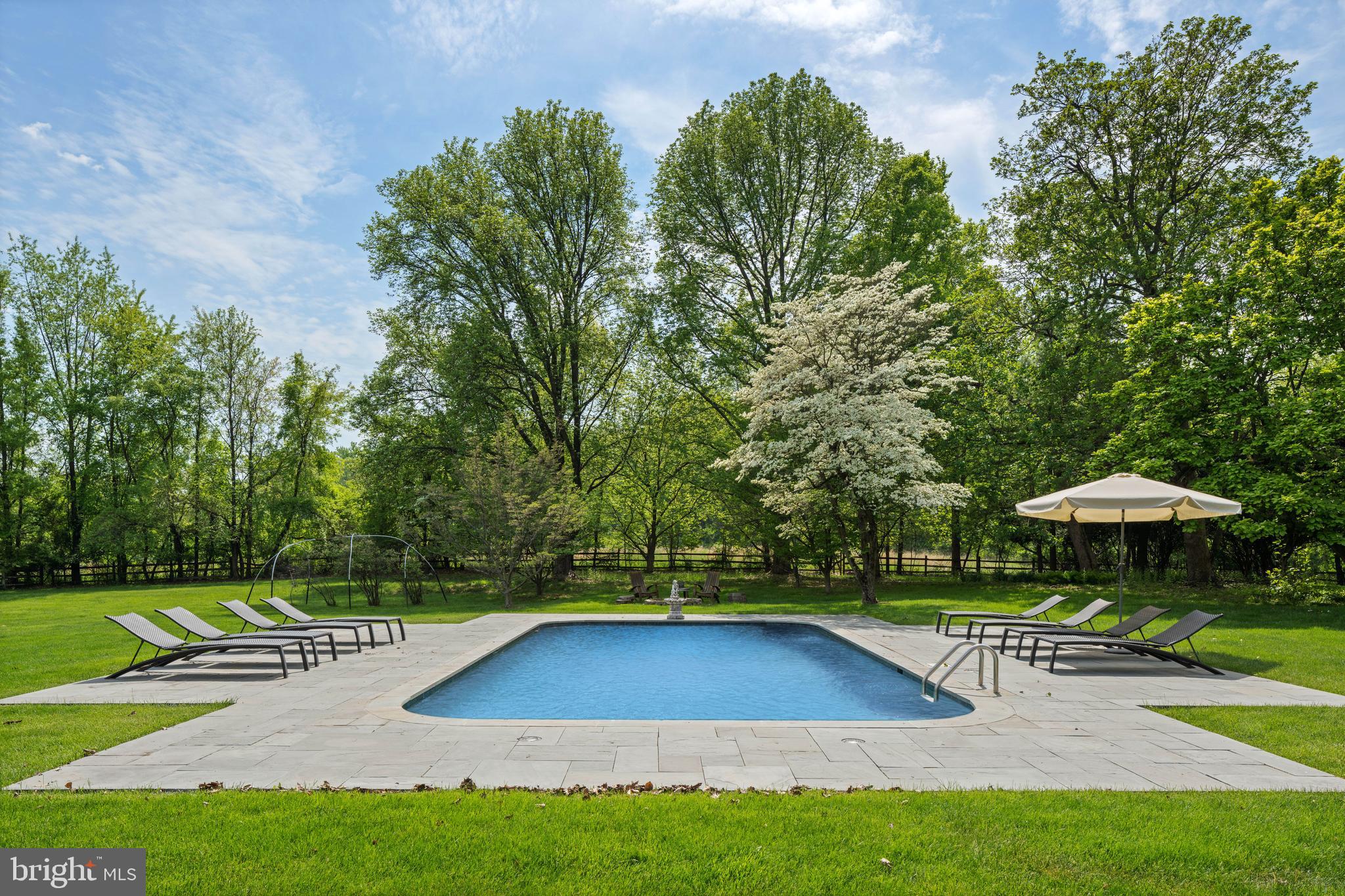 BLUE BELL - Residential