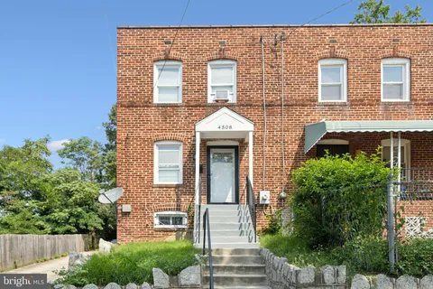 MLS: DCDC2196618