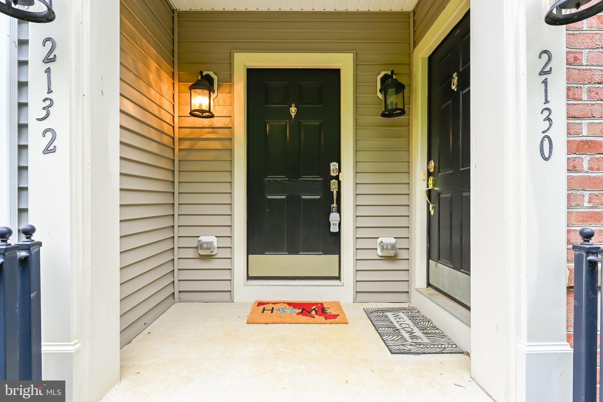 THE HIDEAWAY AT OLD ADMIRAL - Residential