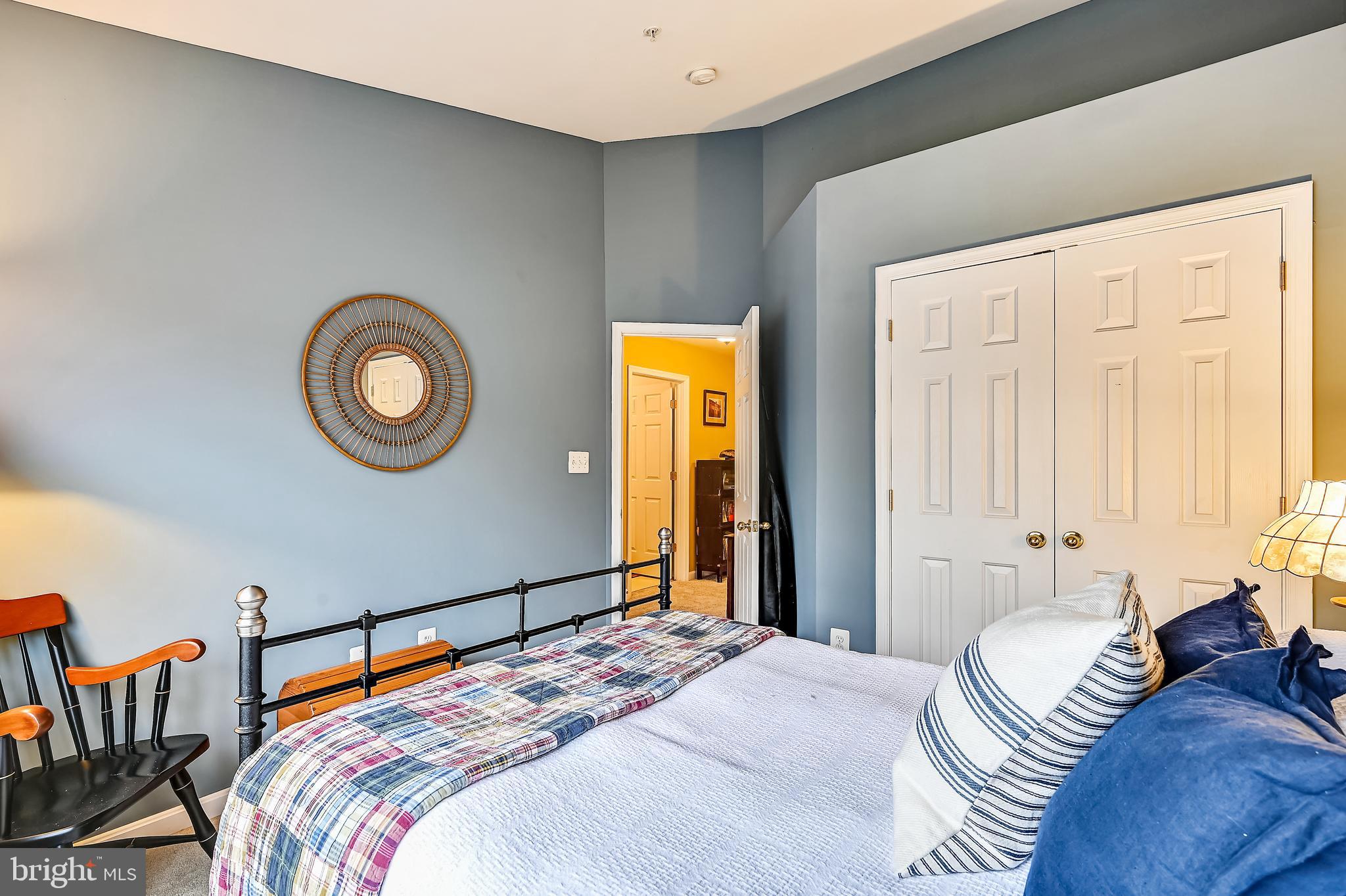 THE HIDEAWAY AT OLD ADMIRAL - Residential