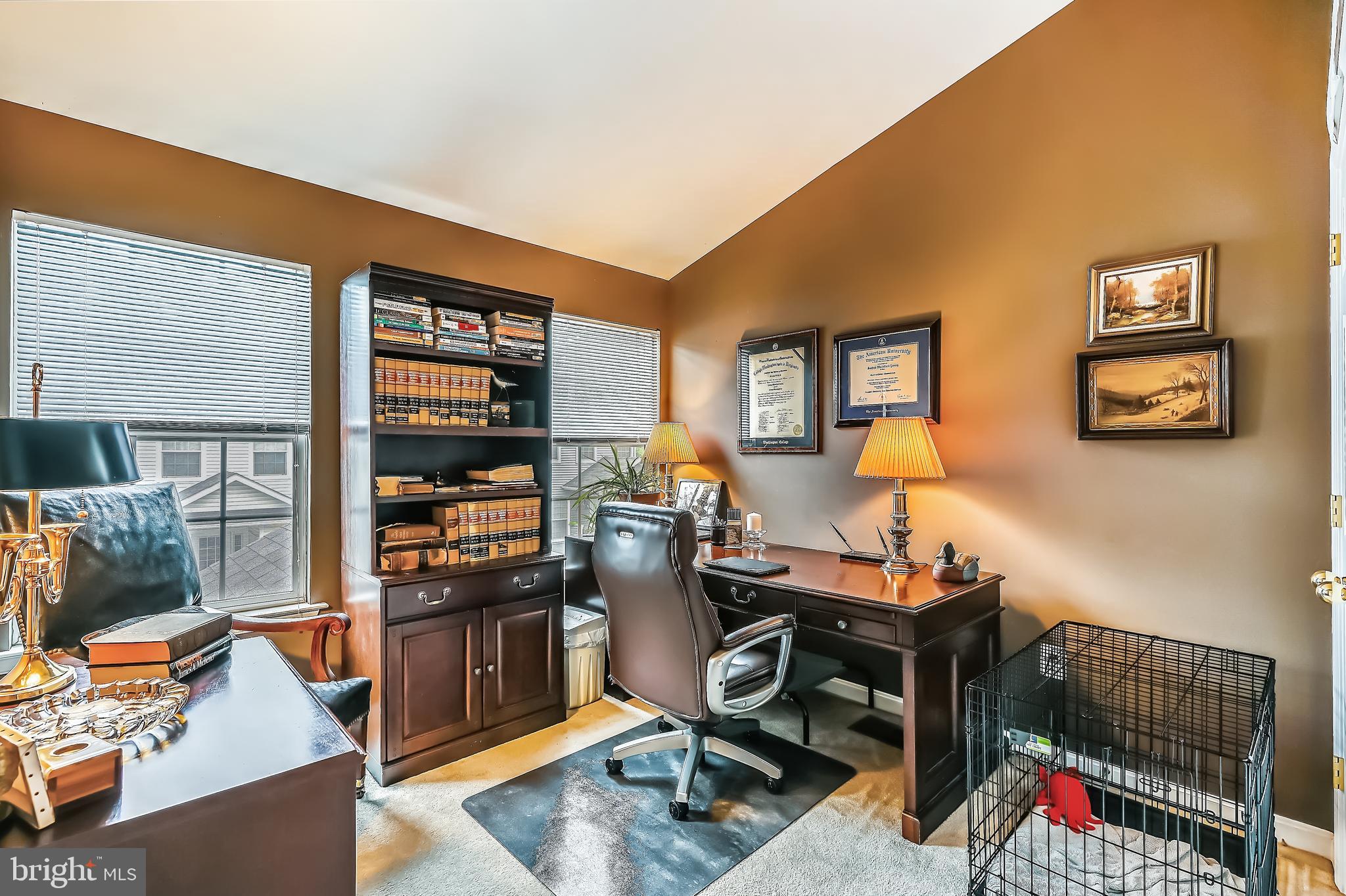 THE HIDEAWAY AT OLD ADMIRAL - Residential