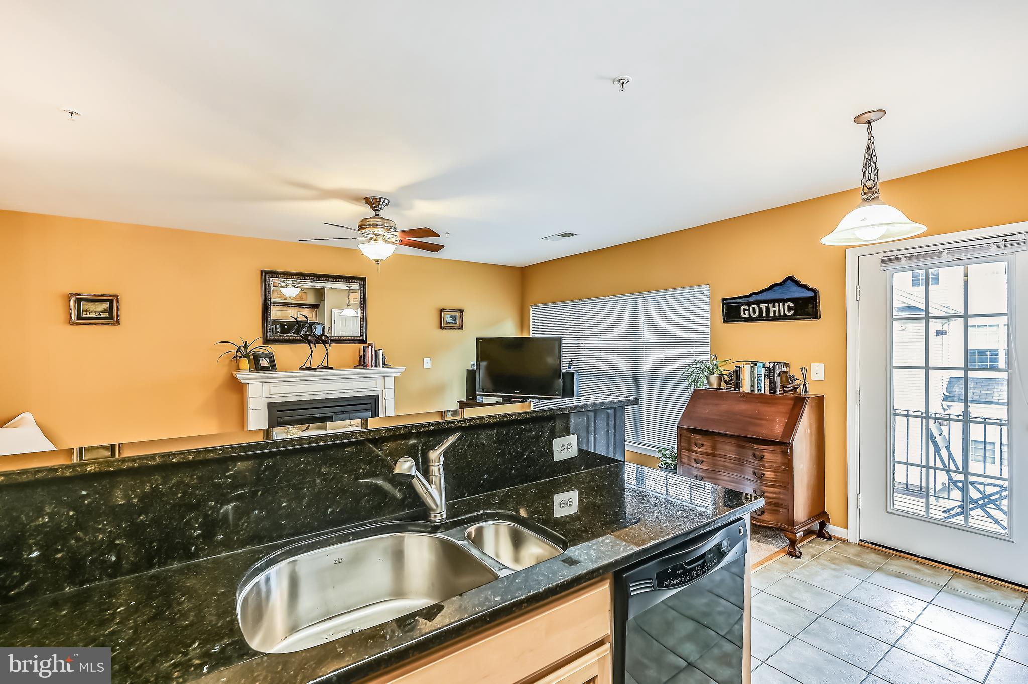 THE HIDEAWAY AT OLD ADMIRAL - Residential