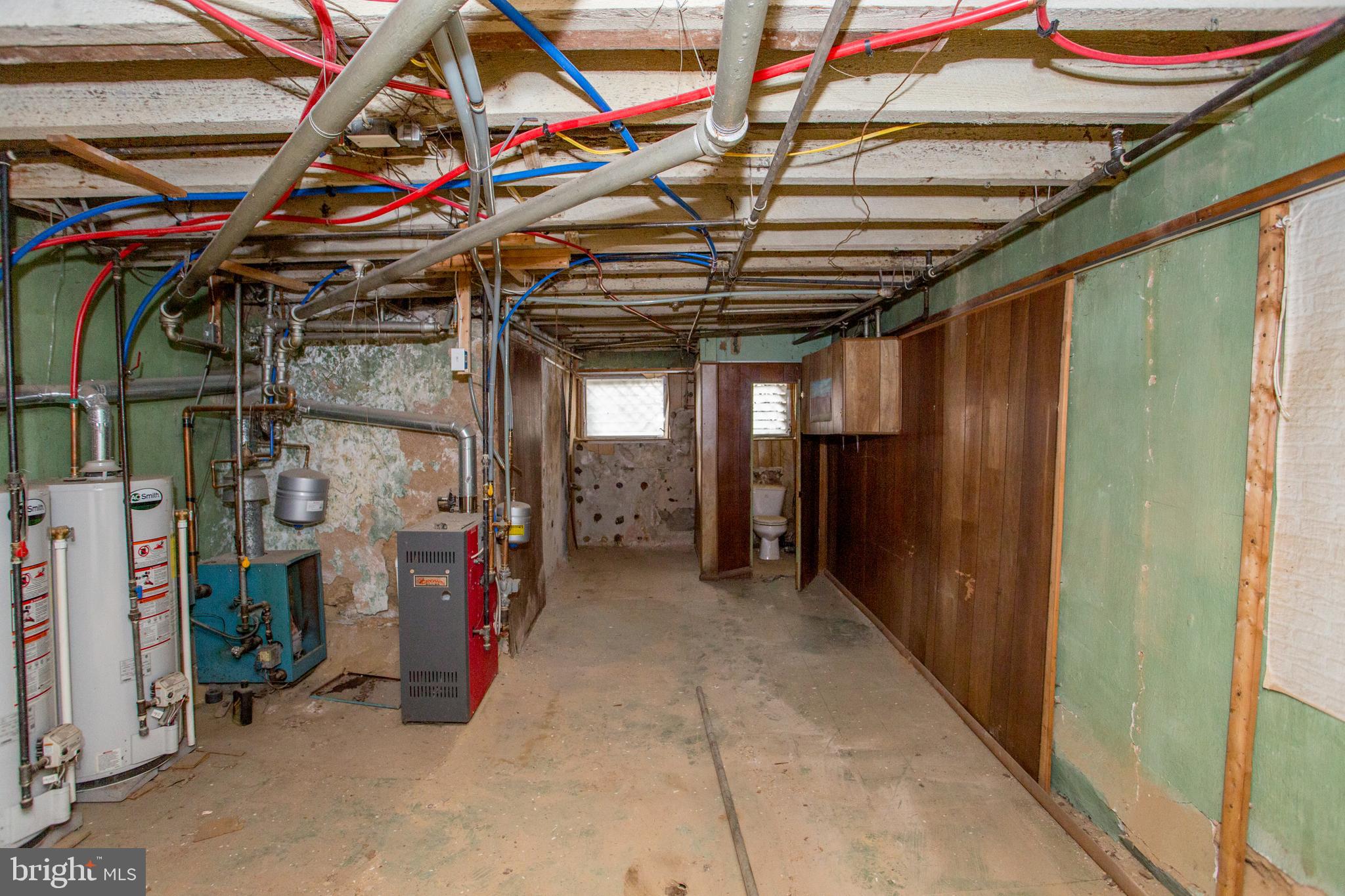 WEST OAK LANE - Residential Income