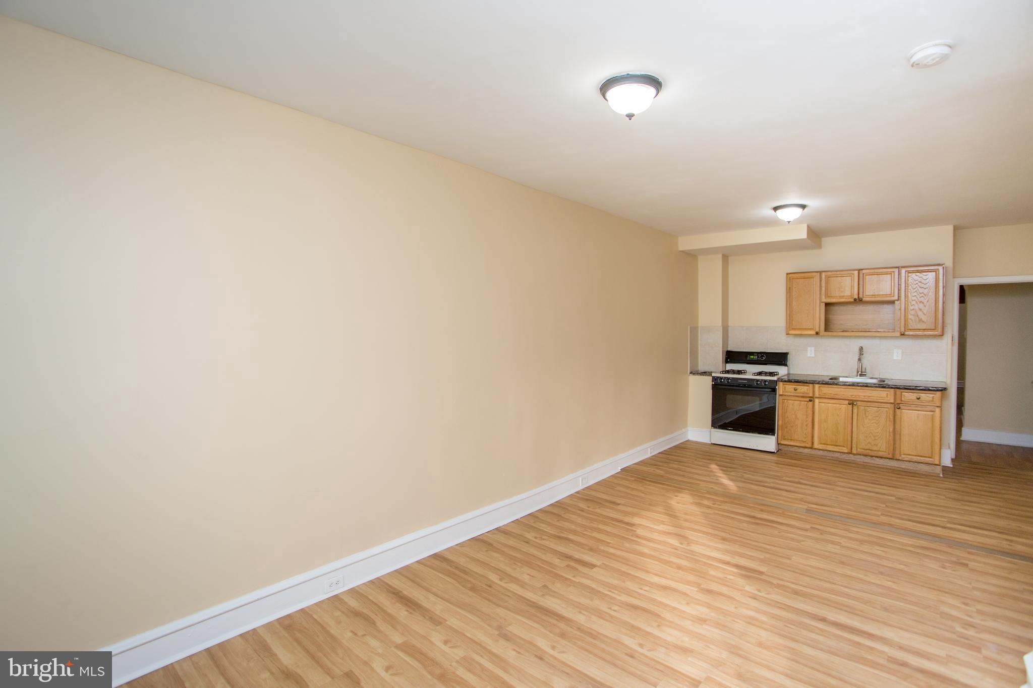 WEST OAK LANE - Residential Income