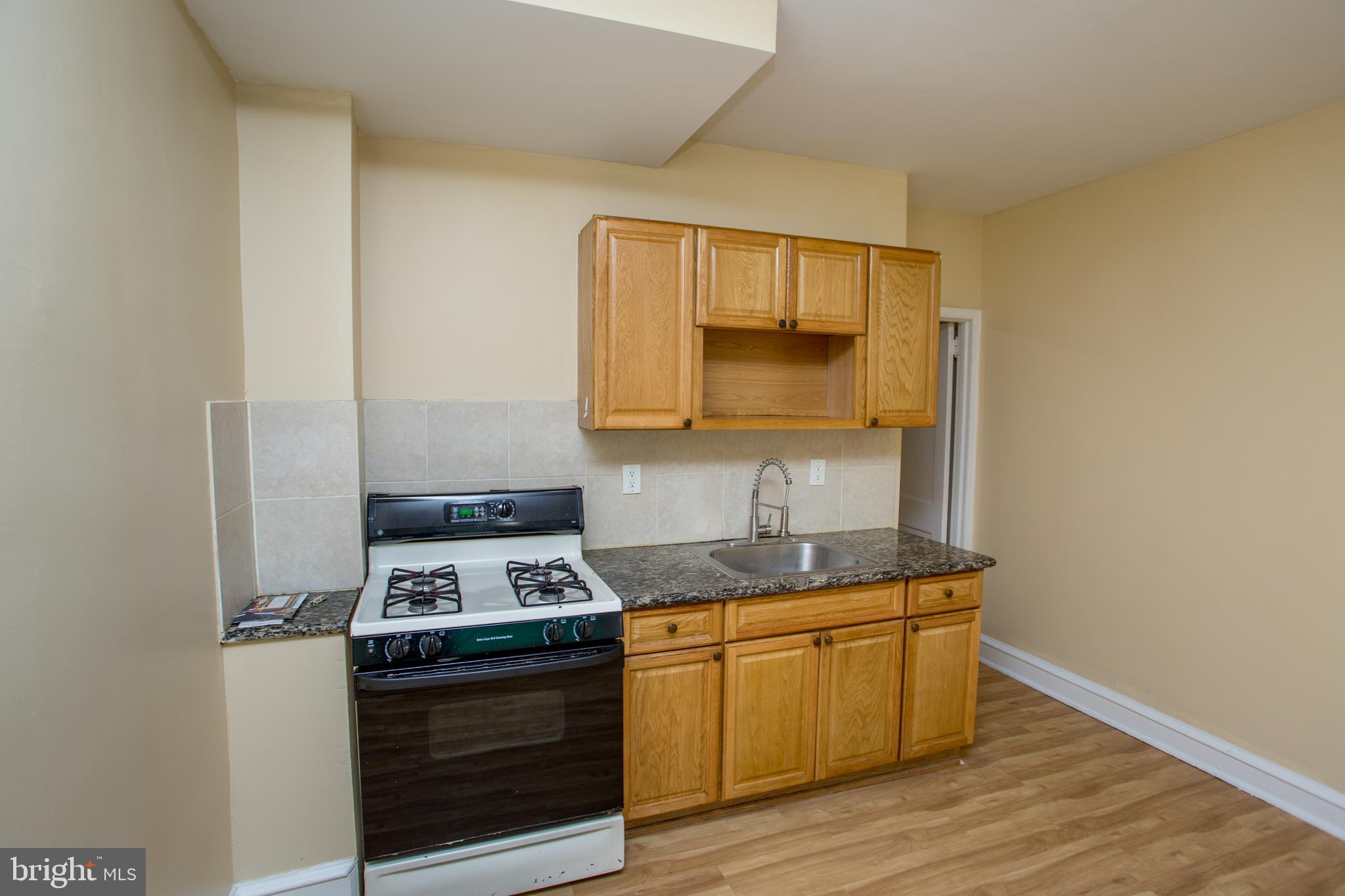 WEST OAK LANE - Residential Income