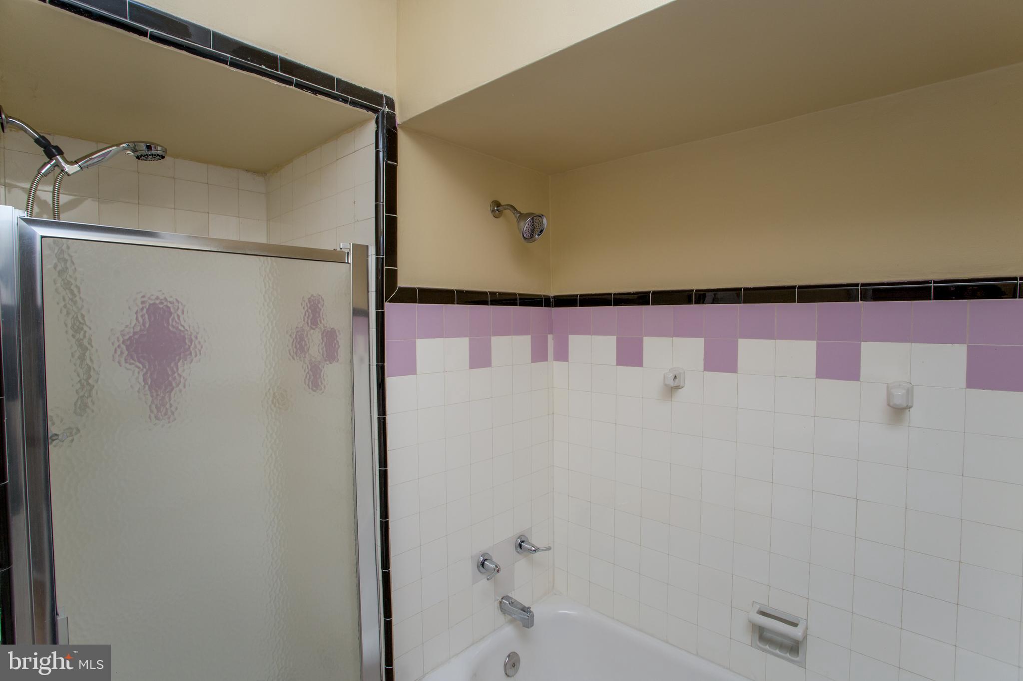 WEST OAK LANE - Residential Income