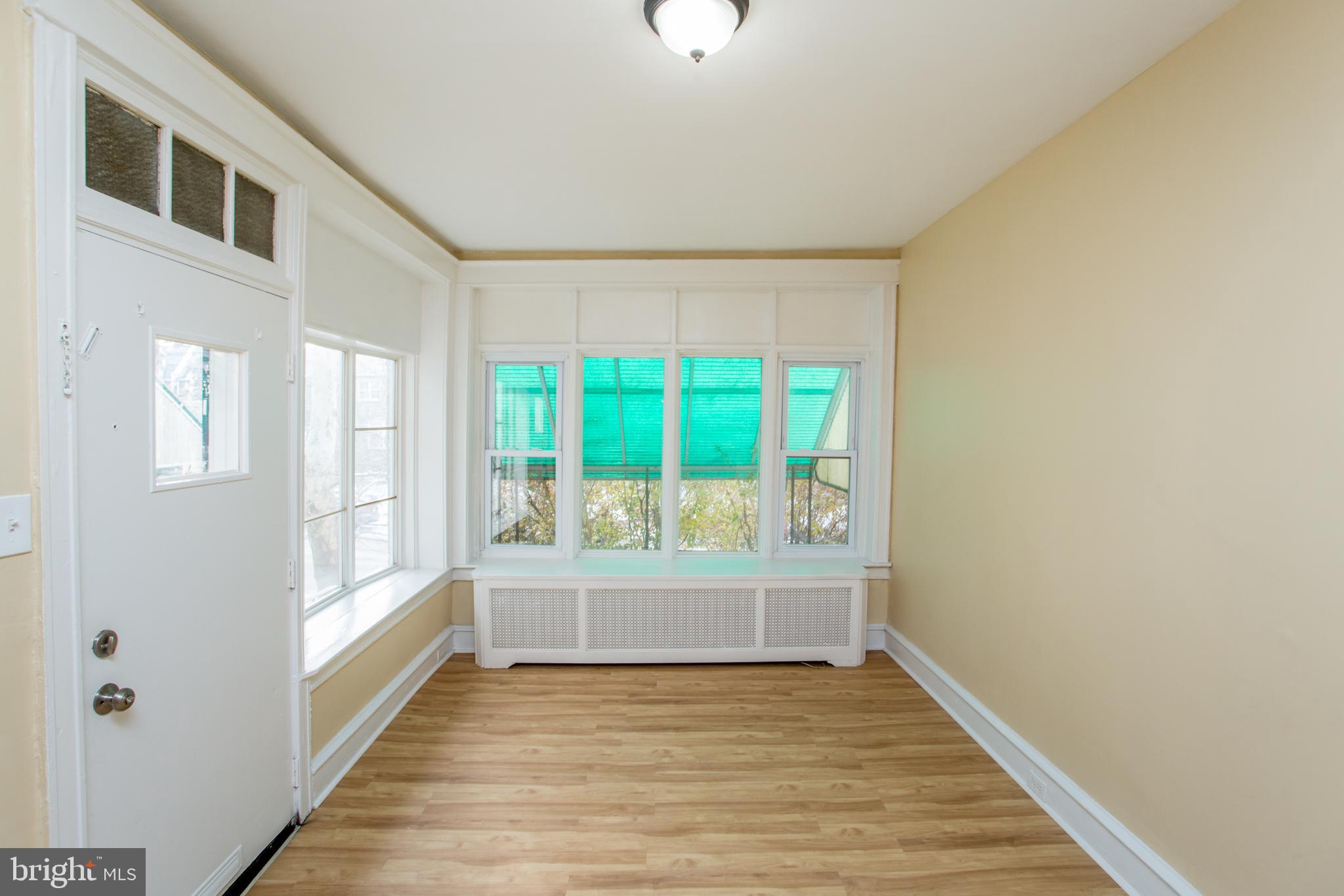 WEST OAK LANE - Residential Income