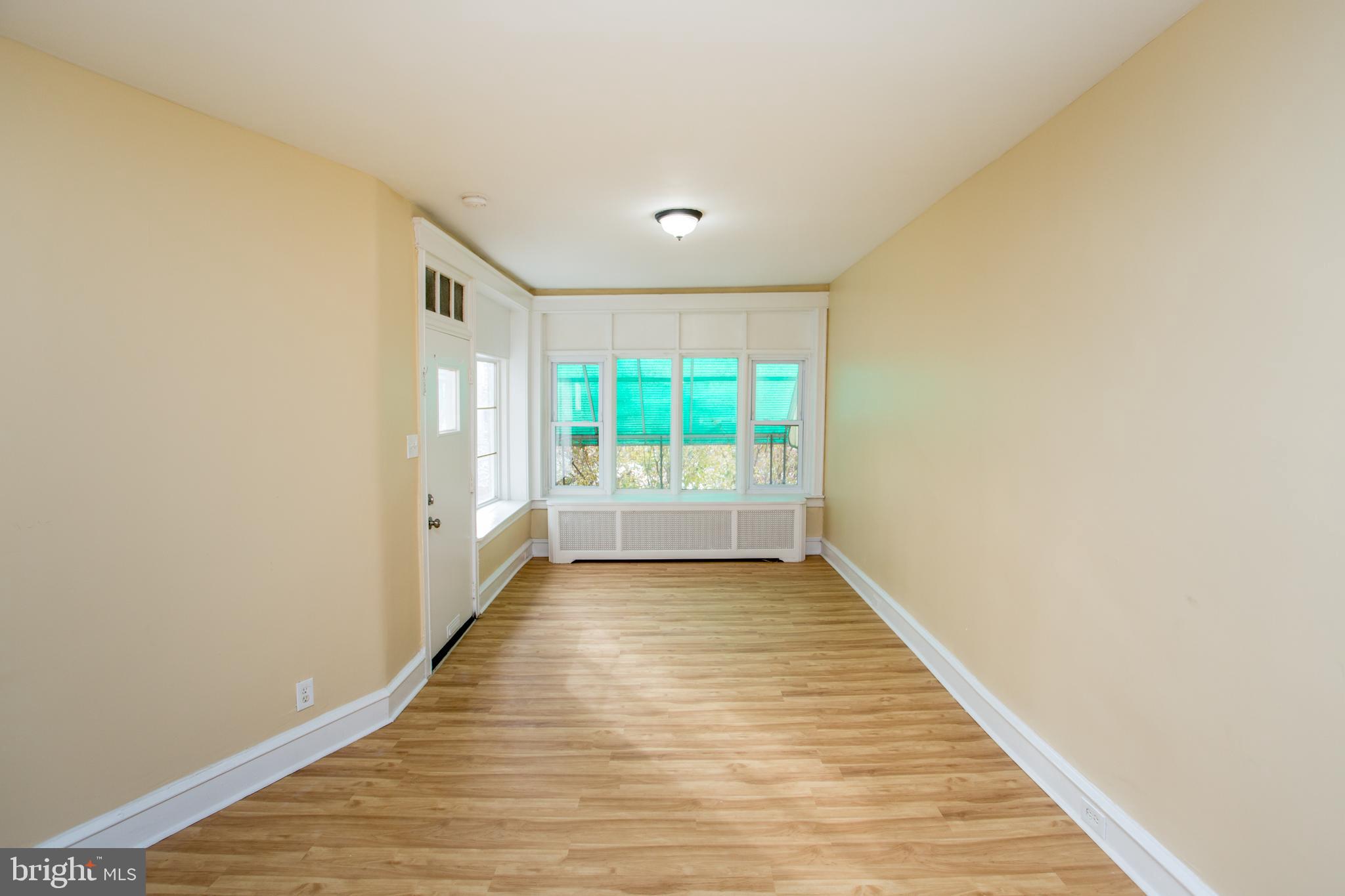 WEST OAK LANE - Residential Income