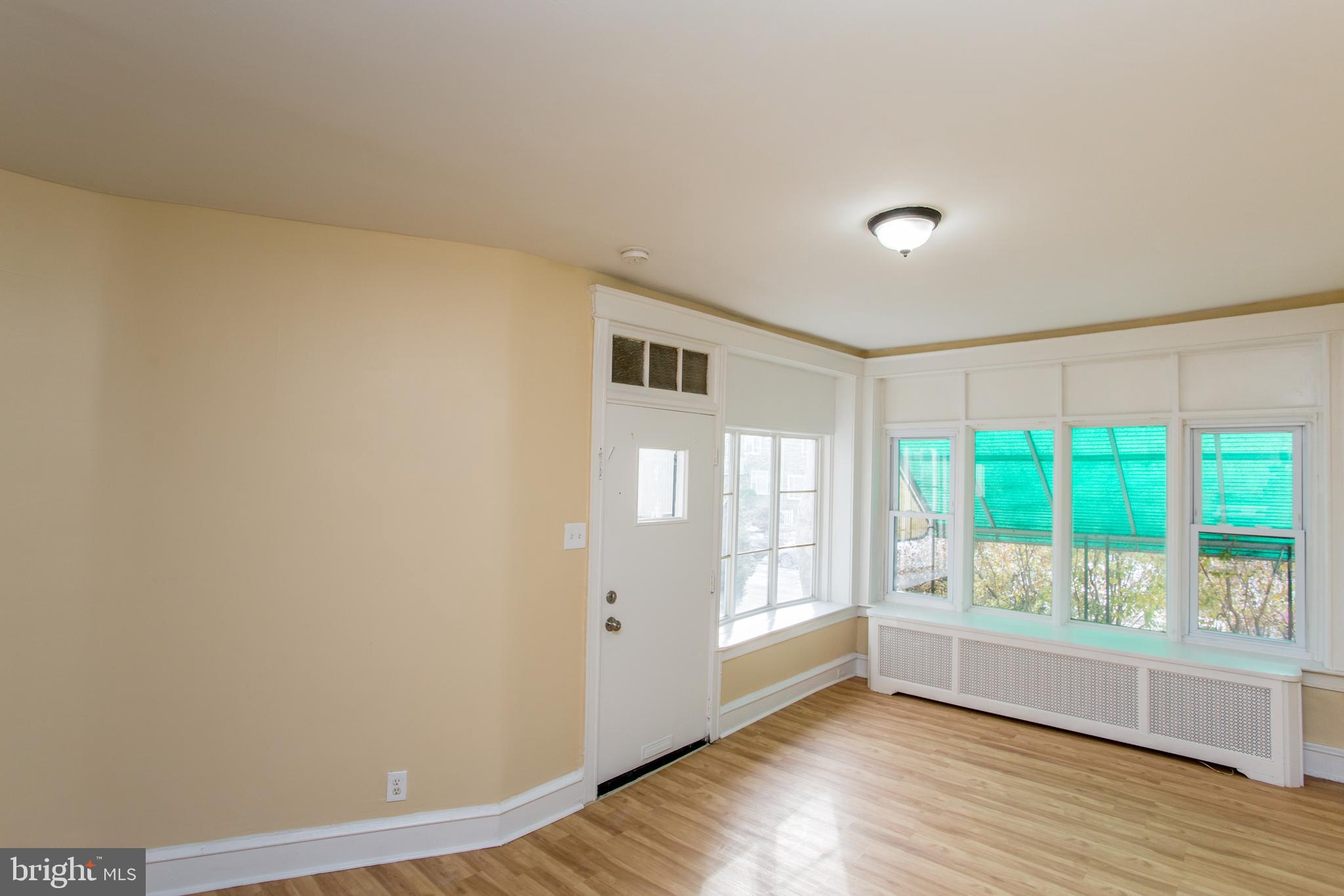 WEST OAK LANE - Residential Income