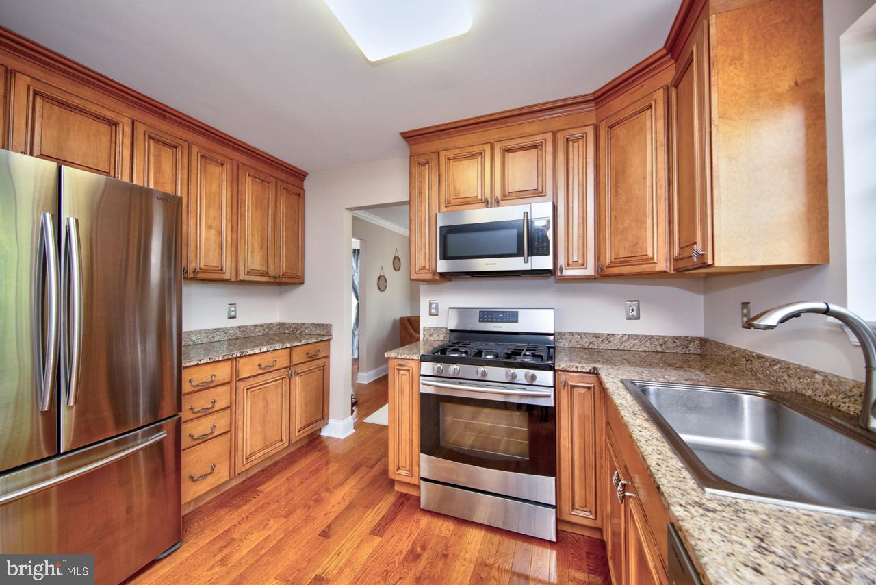 OAKS OF HARFORD - Residential