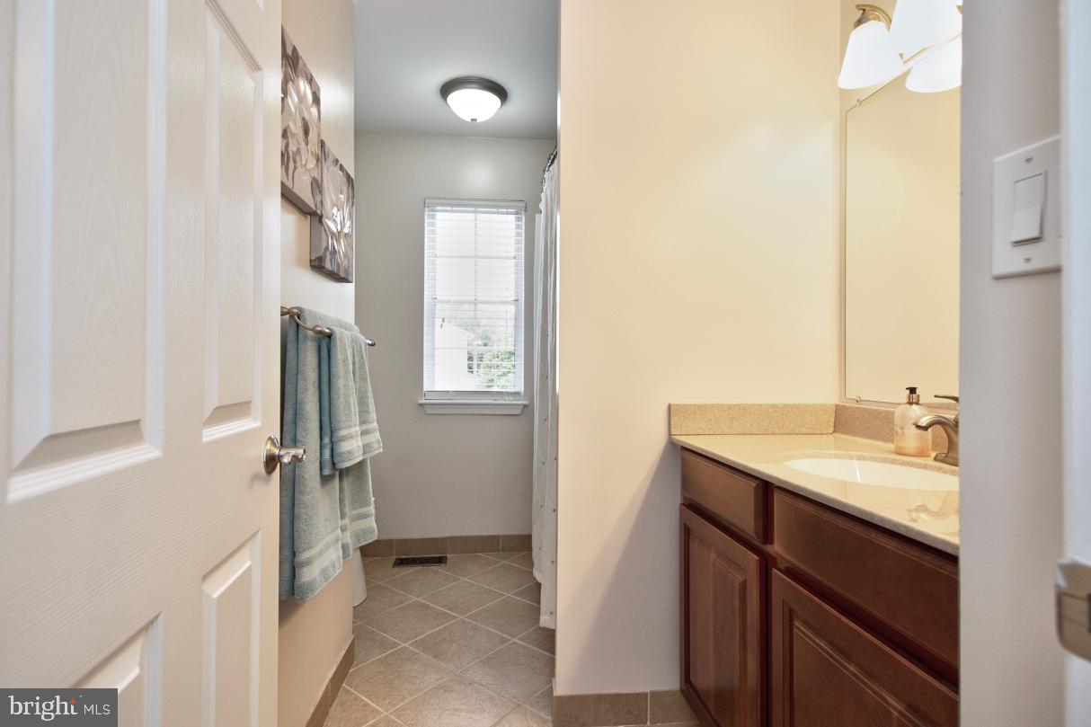 OAKS OF HARFORD - Residential