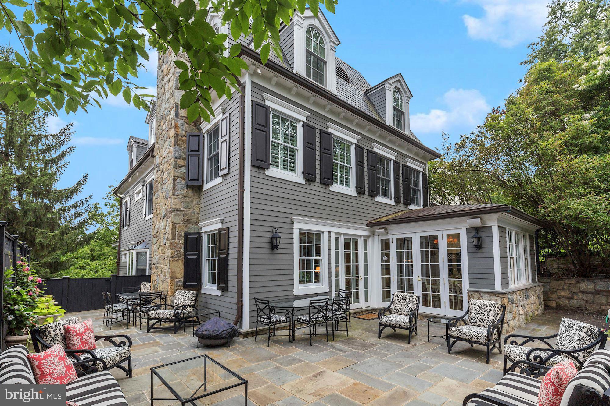 WESLEY HEIGHTS - Residential