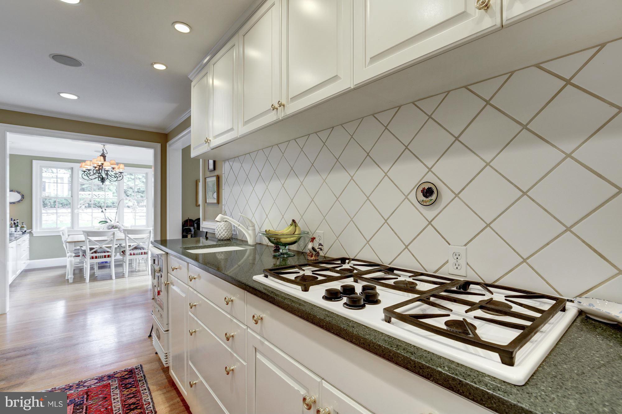 WESLEY HEIGHTS - Residential