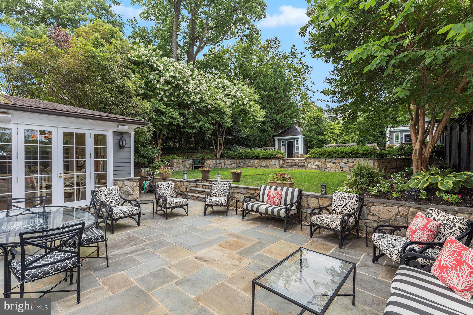WESLEY HEIGHTS - Residential