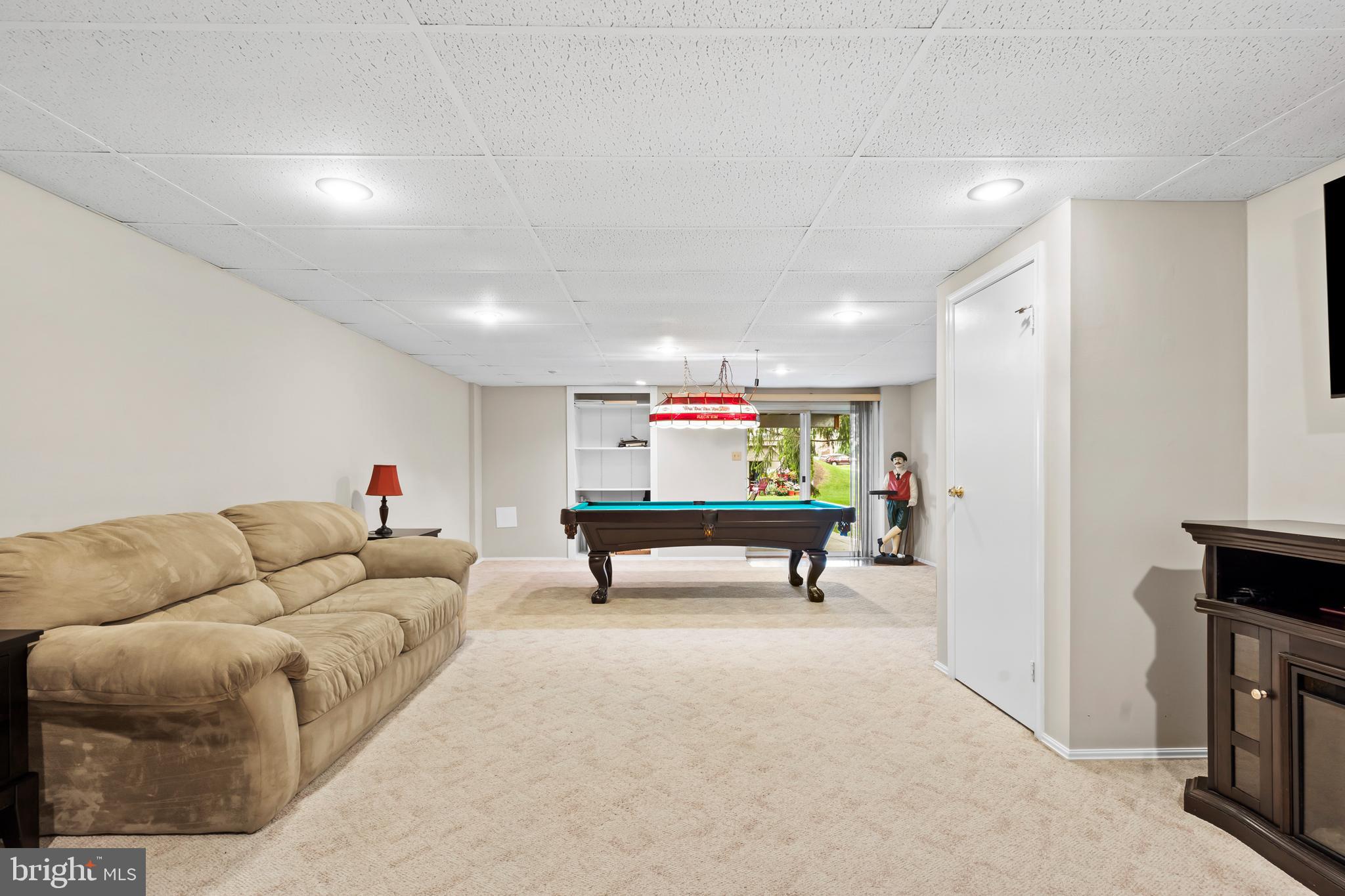 OXFORD CROSSING - Residential