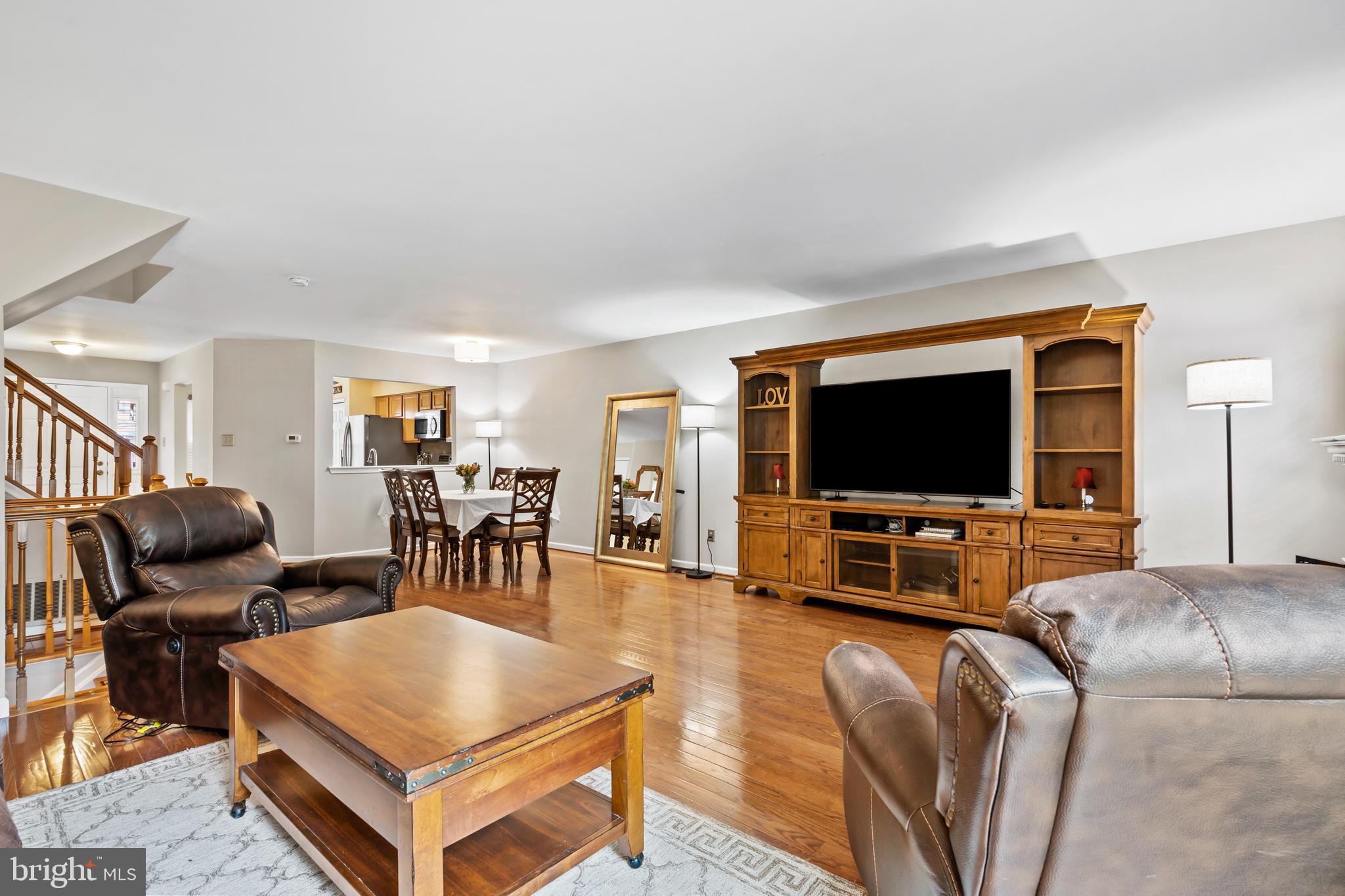 OXFORD CROSSING - Residential