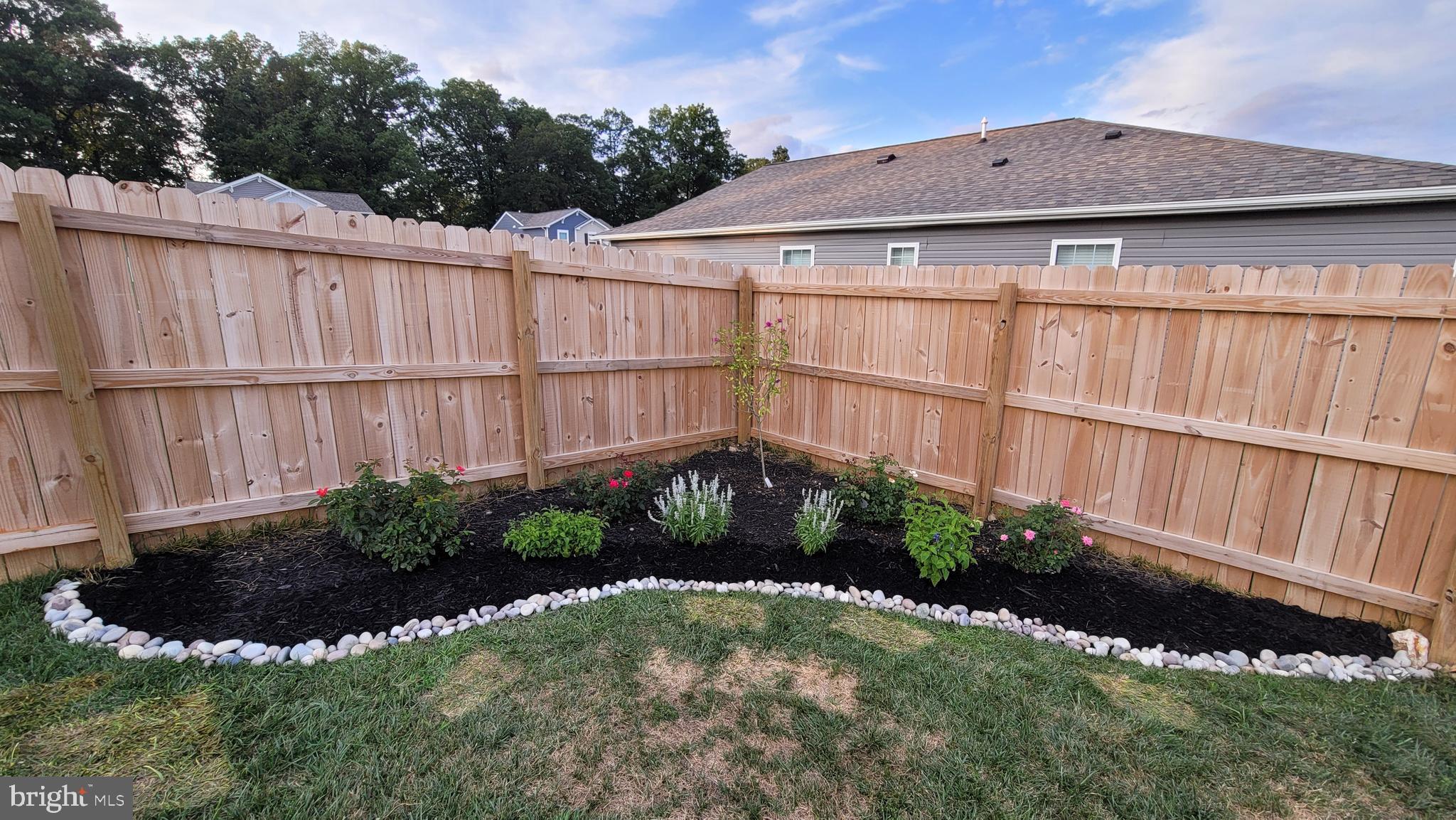 PAHAGACO HILLS - Residential