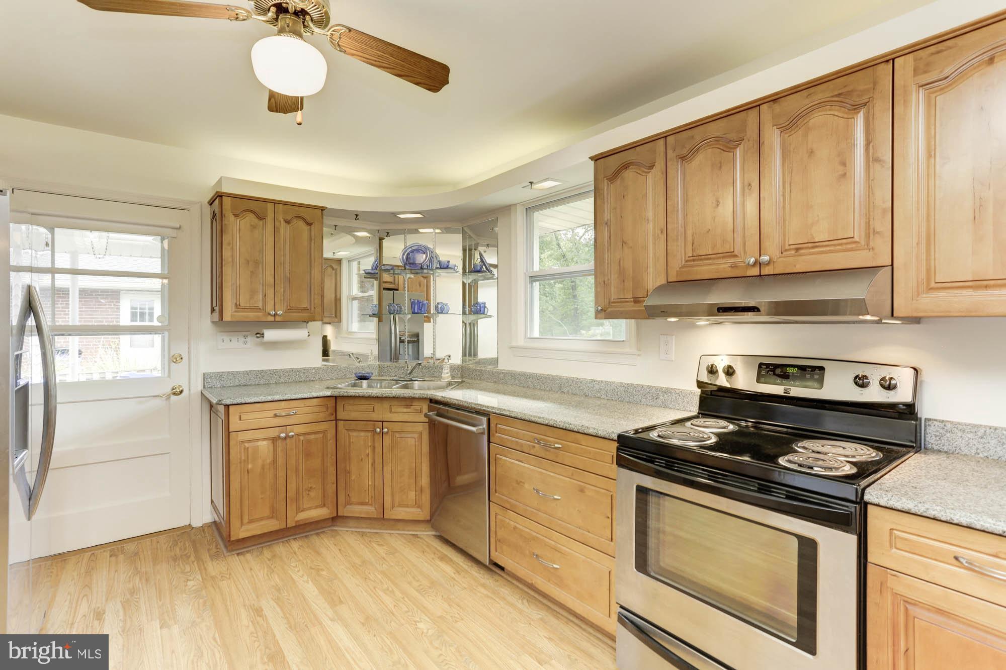 CALVERTON - Residential