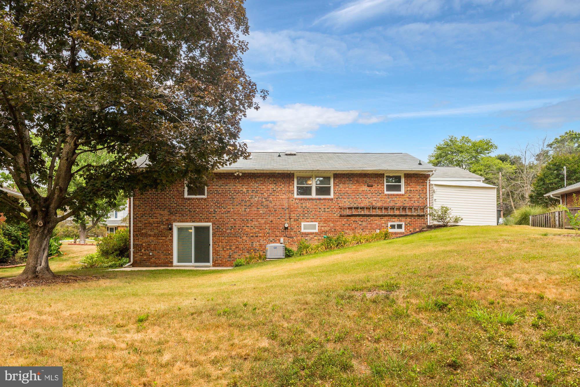 CALVERTON - Residential