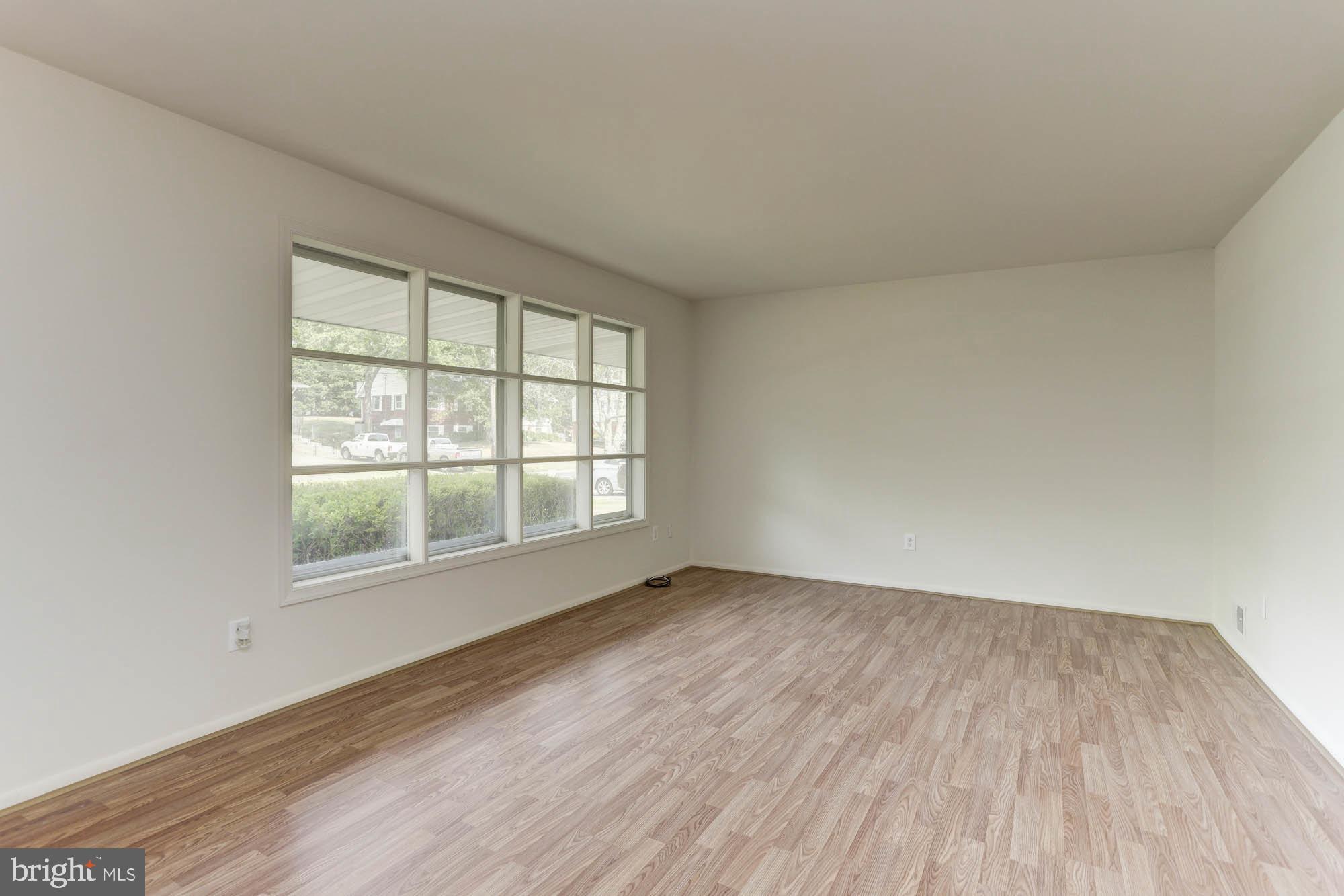 CALVERTON - Residential