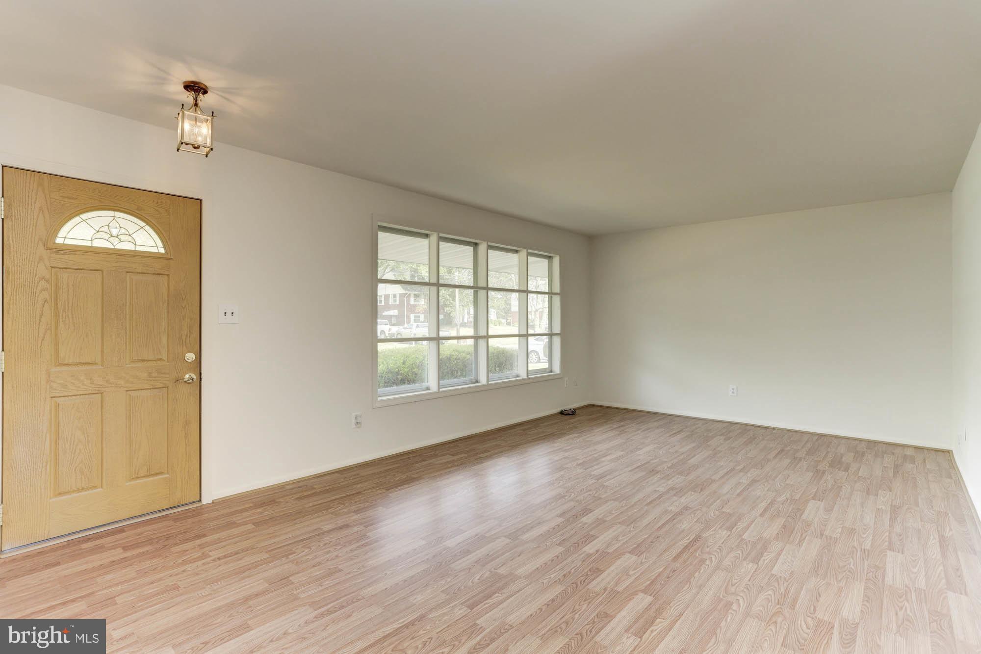 CALVERTON - Residential