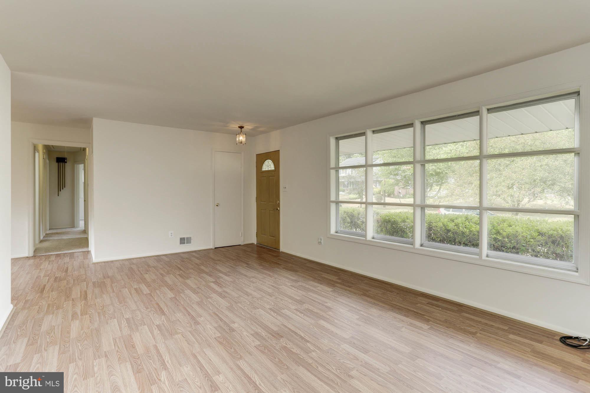 CALVERTON - Residential