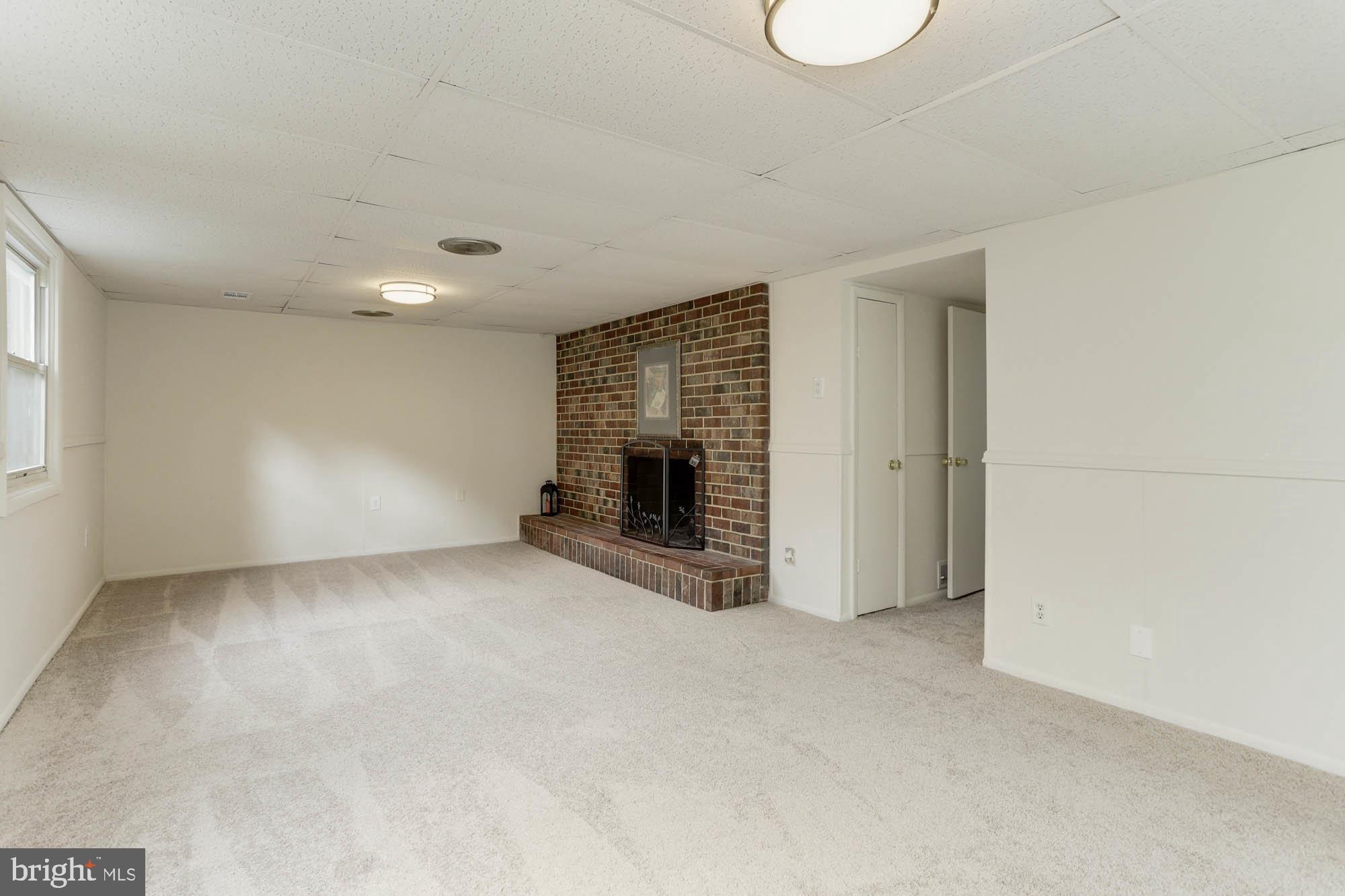 CALVERTON - Residential