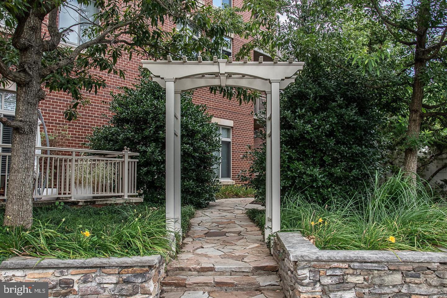 ELAN AT EAST MARKET - Residential Lease