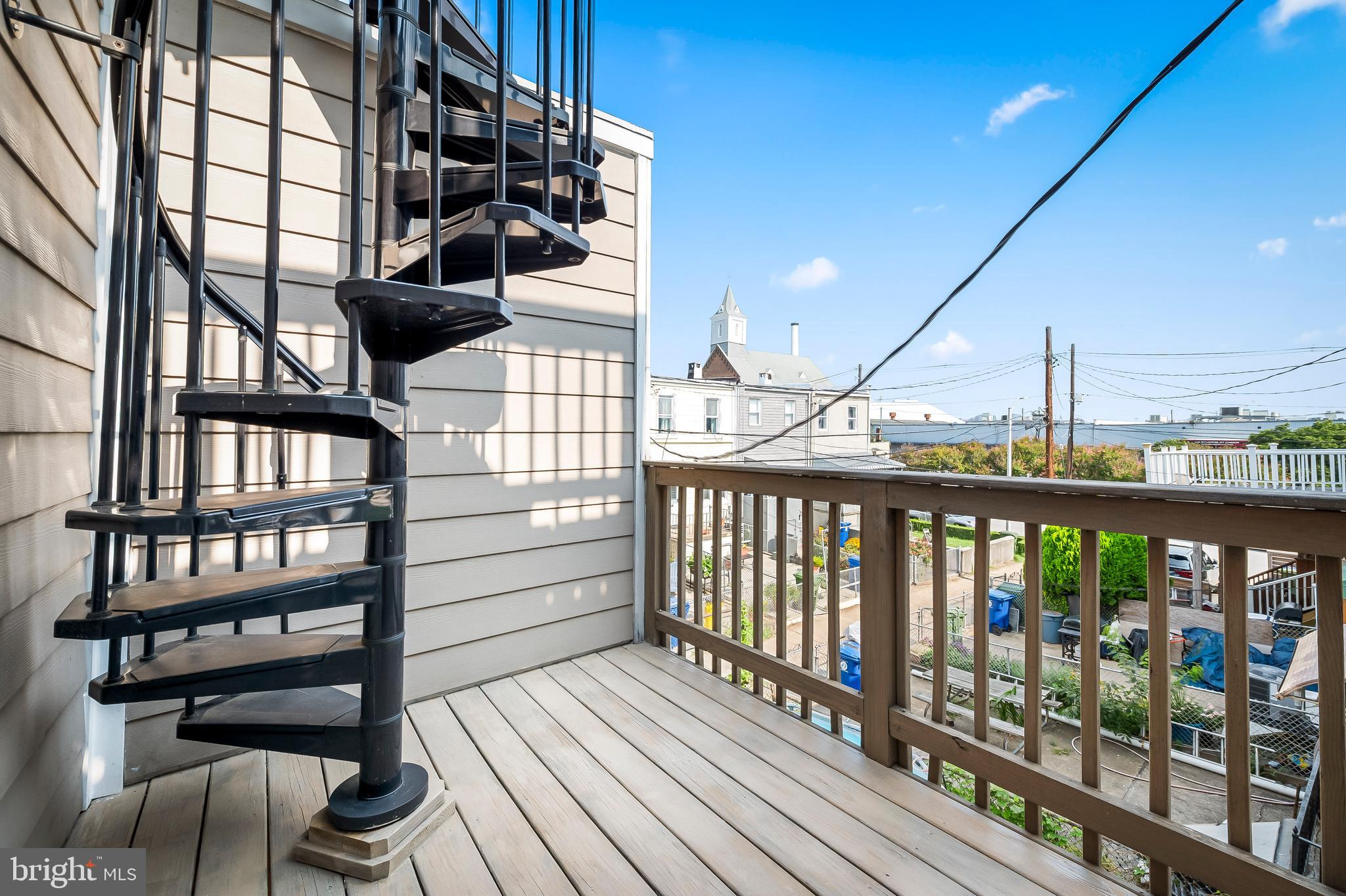 LOCUST POINT - Residential