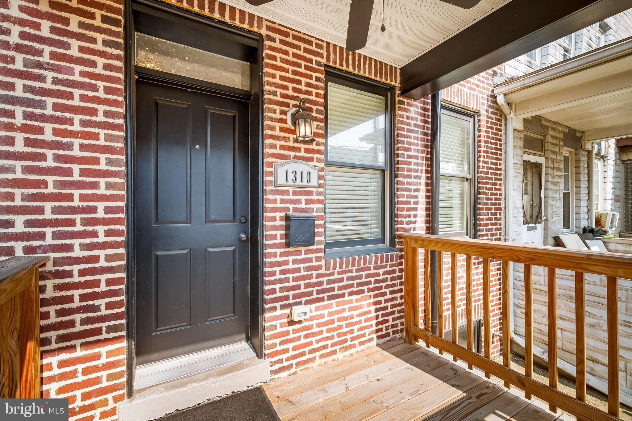 LOCUST POINT - Residential