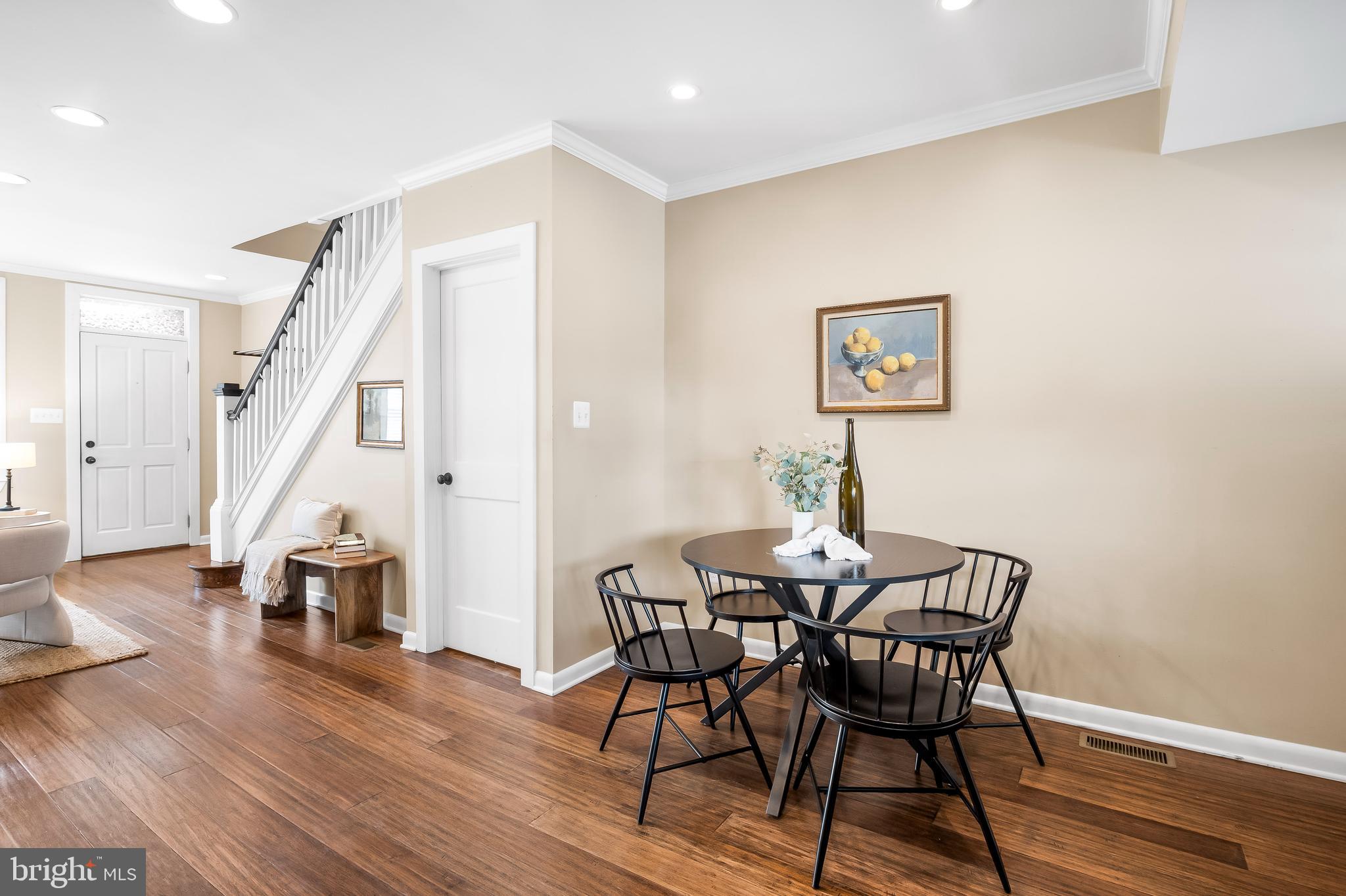 LOCUST POINT - Residential