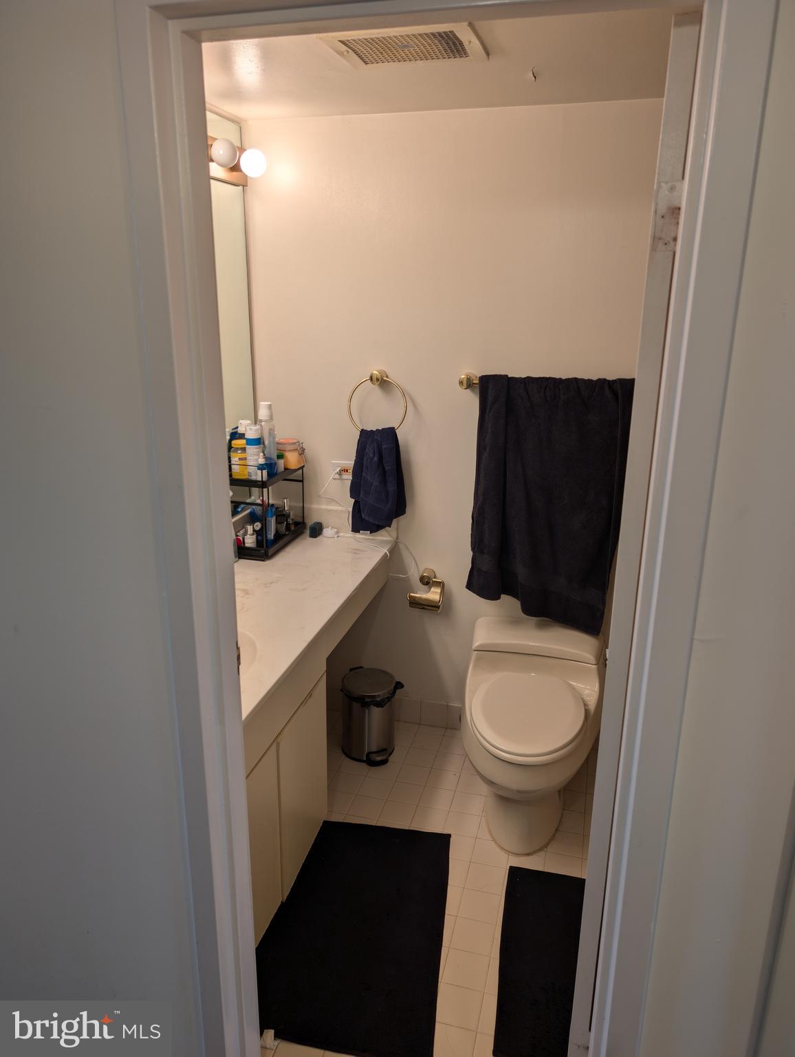 ATRIUM CONDO - Residential Lease