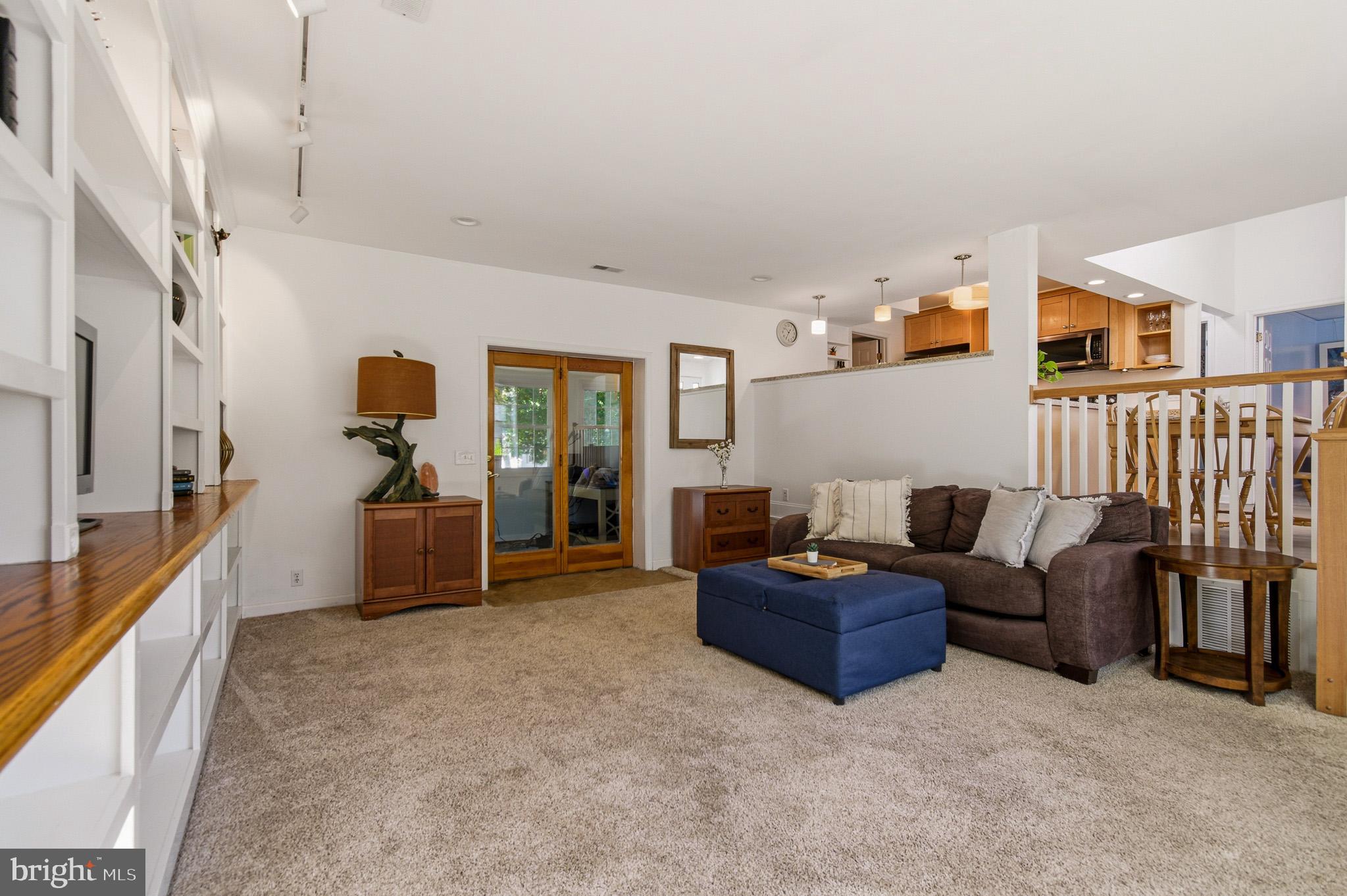 CARRS MANOR - Residential