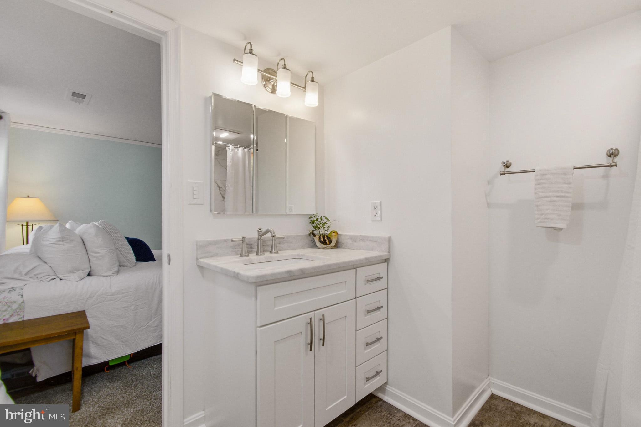 CARRS MANOR - Residential