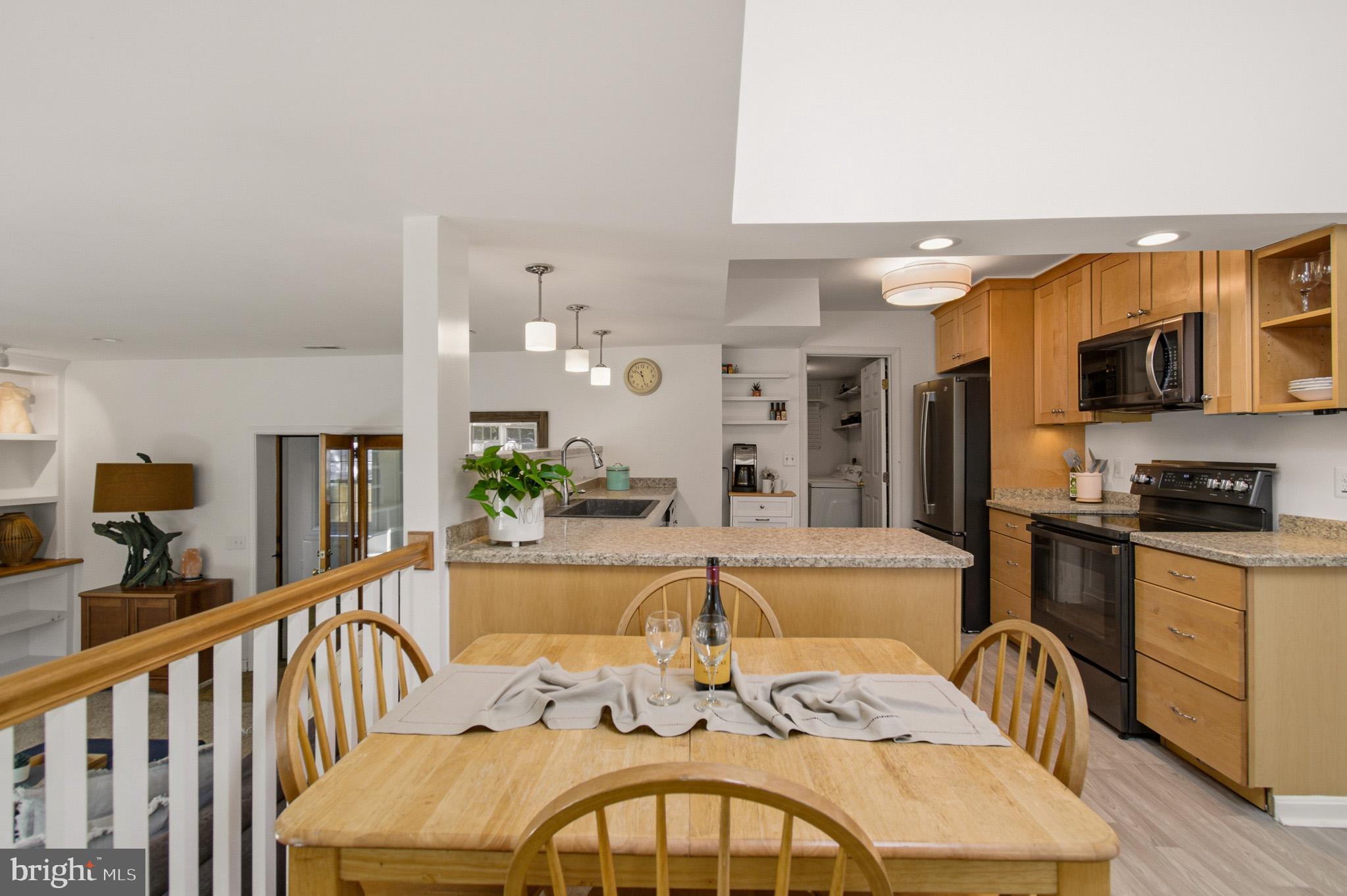 CARRS MANOR - Residential