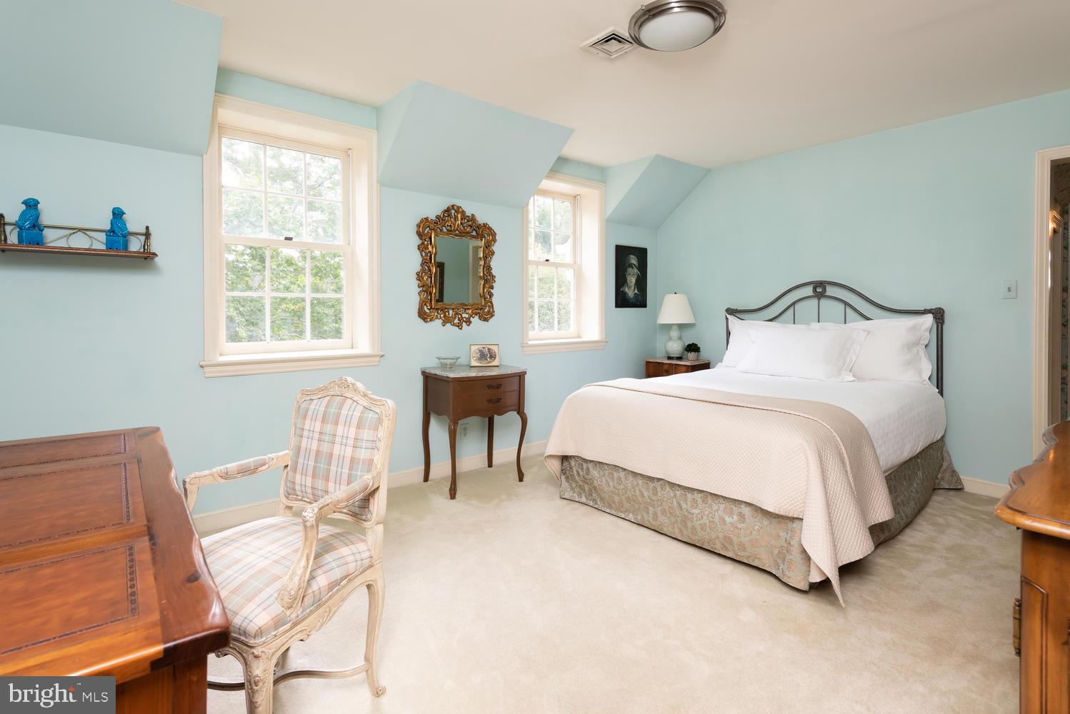 VALLEY FORGE MTN - Residential