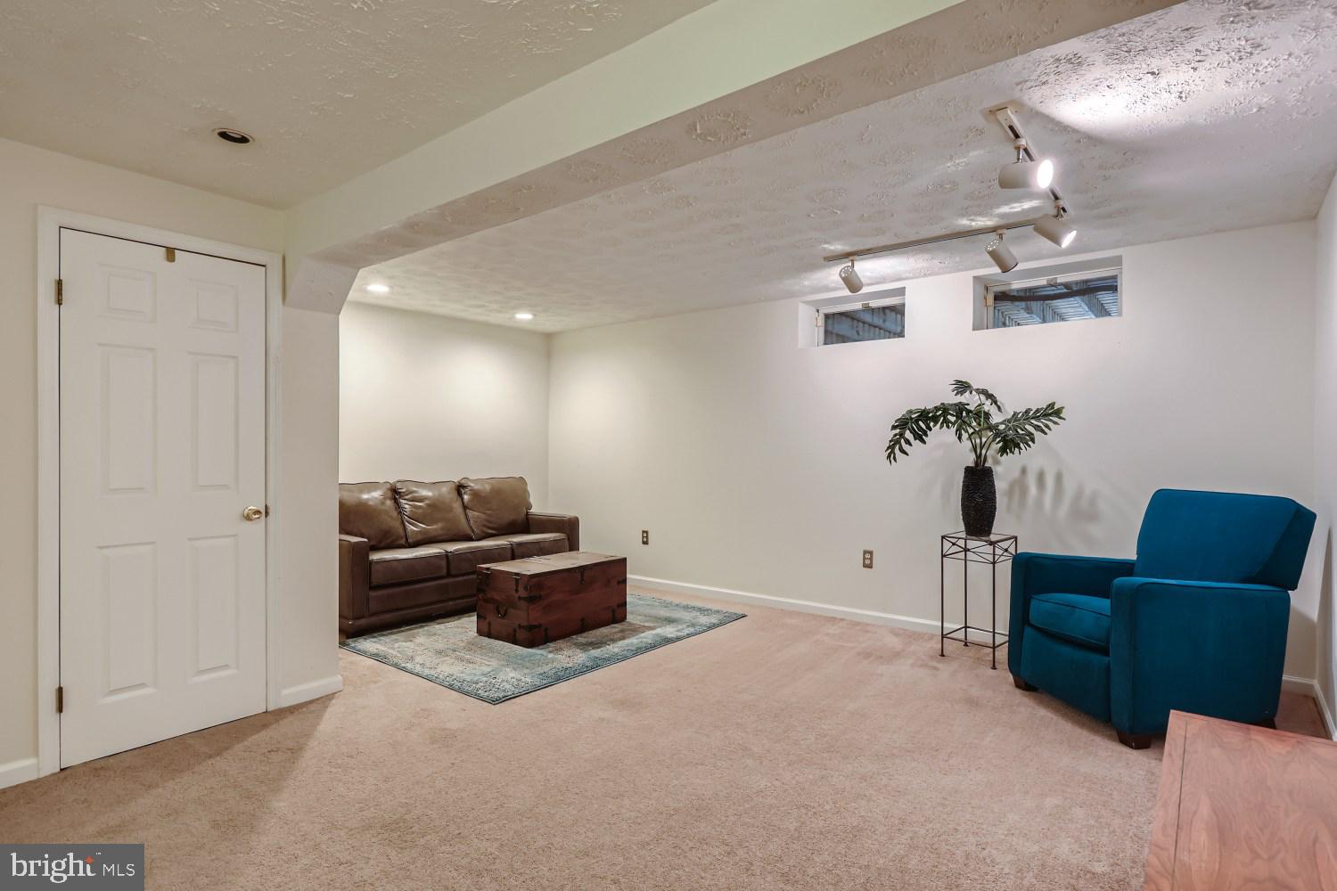 VILLAGE OF SILVER HALL - Residential