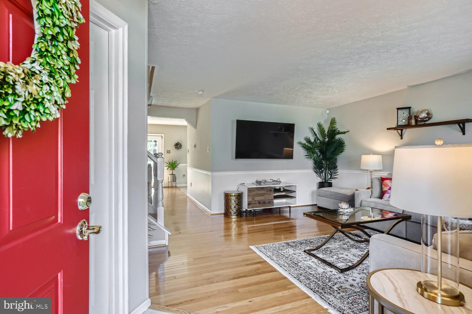 VILLAGE OF SILVER HALL - Residential