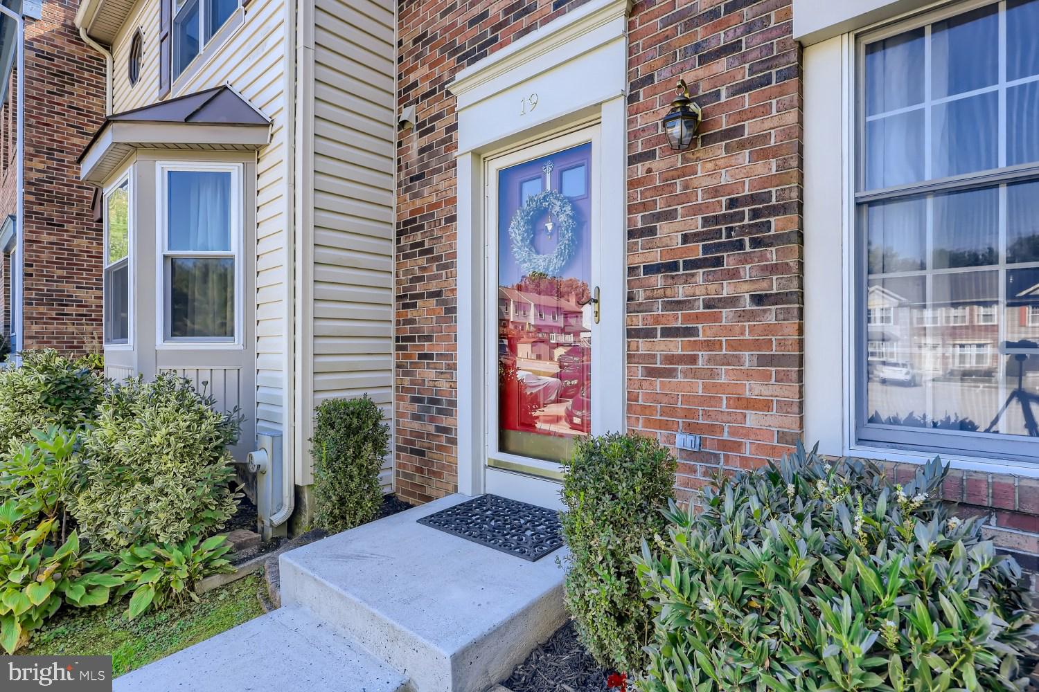 VILLAGE OF SILVER HALL - Residential