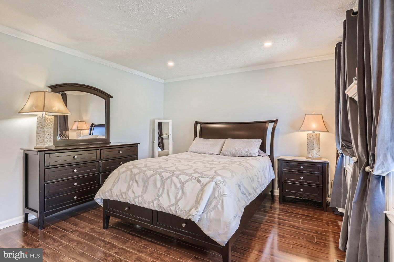 VILLAGE OF SILVER HALL - Residential