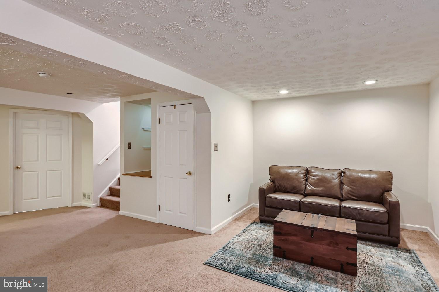 VILLAGE OF SILVER HALL - Residential