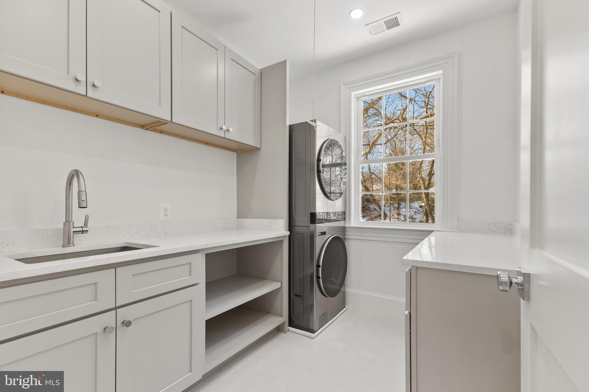 WELLINGTON - Residential