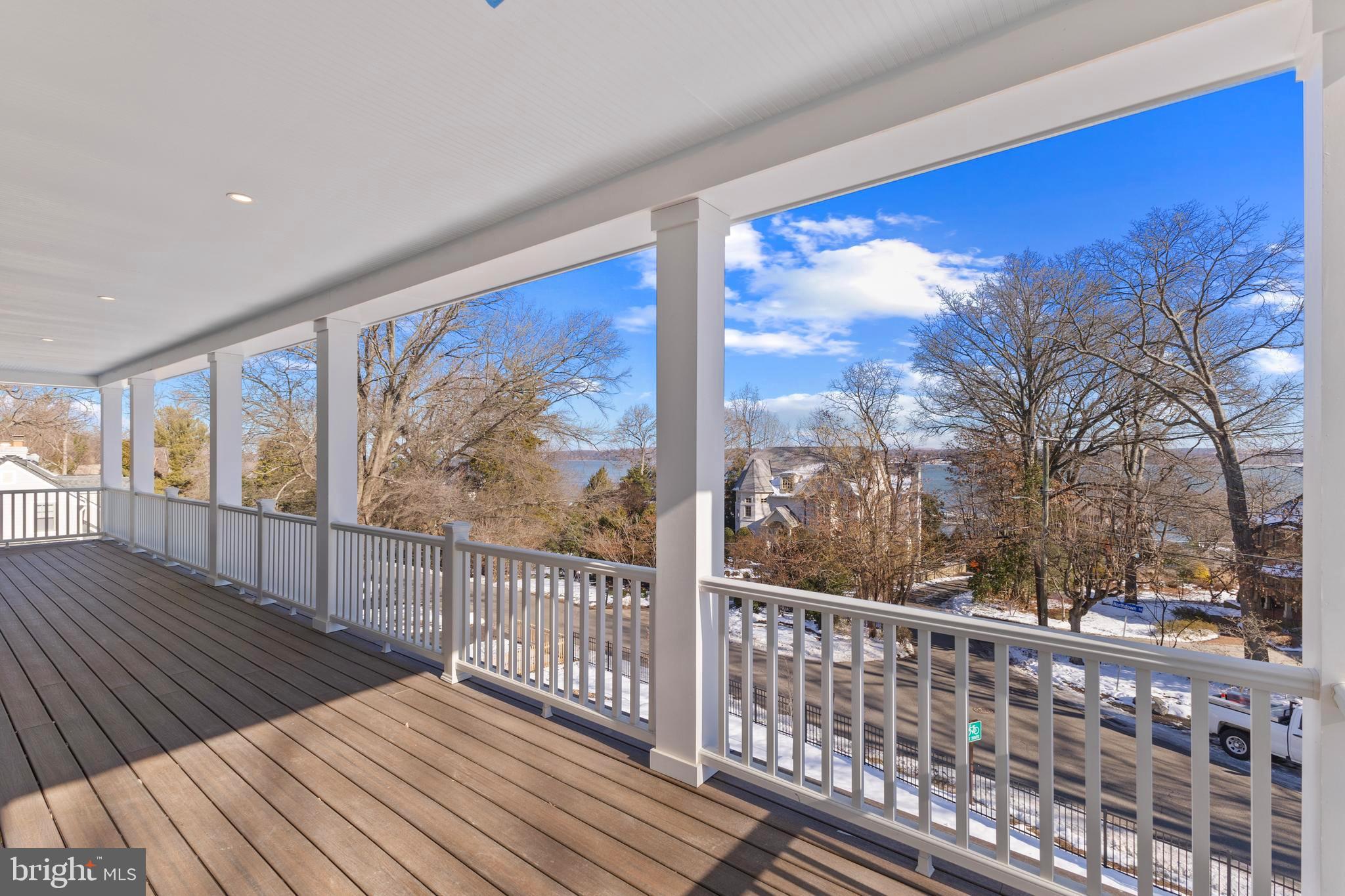 WELLINGTON - Residential