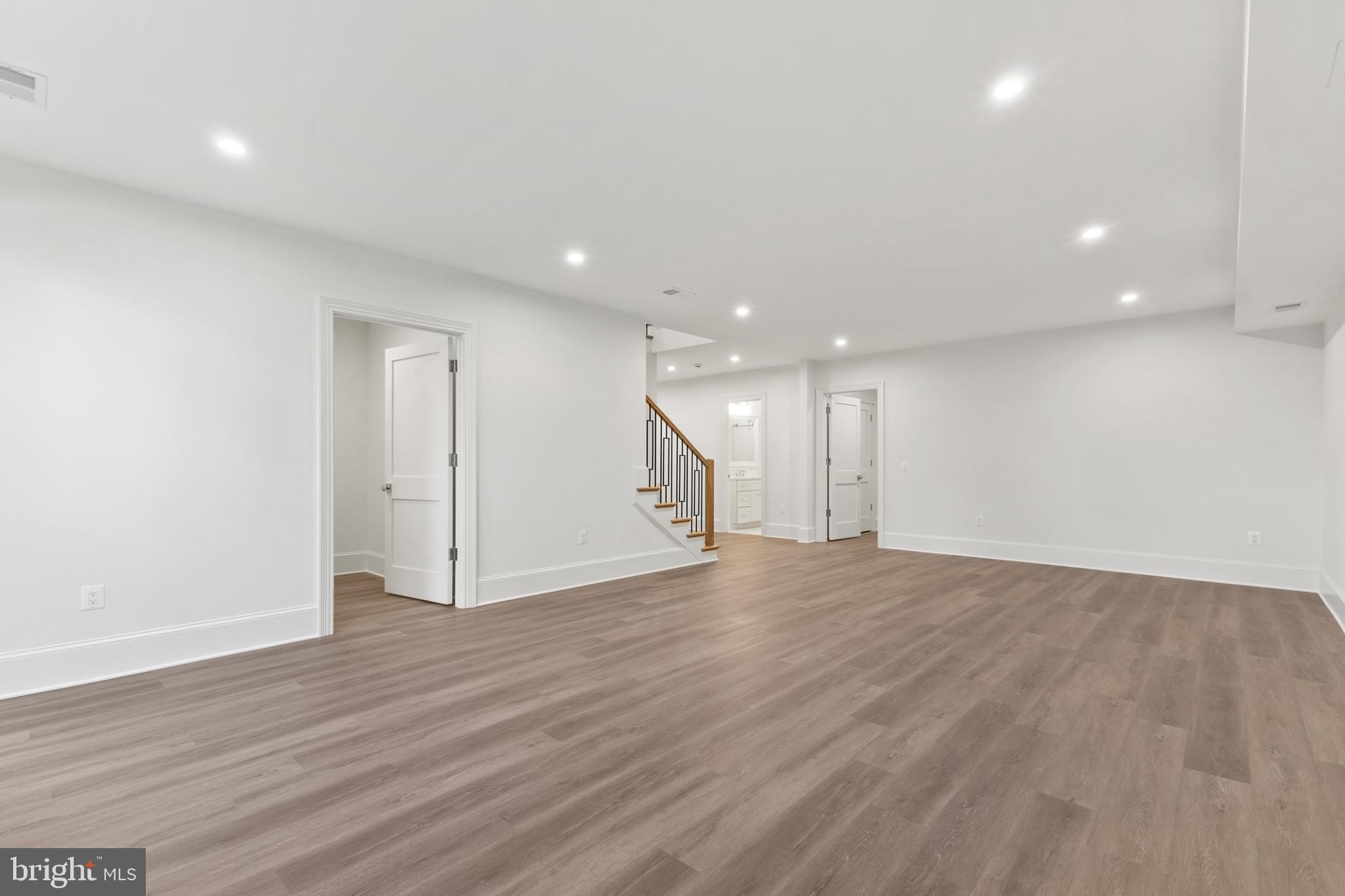 WELLINGTON - Residential