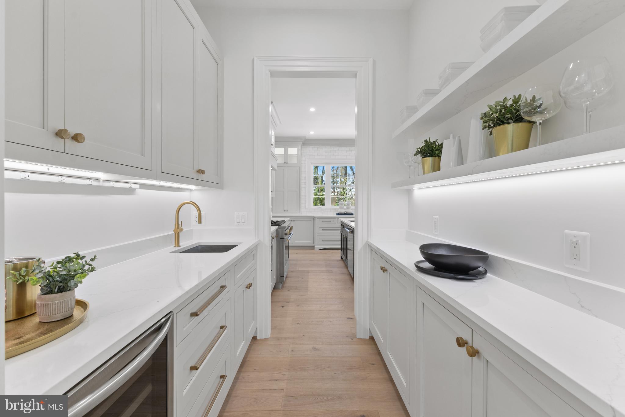 WELLINGTON - Residential