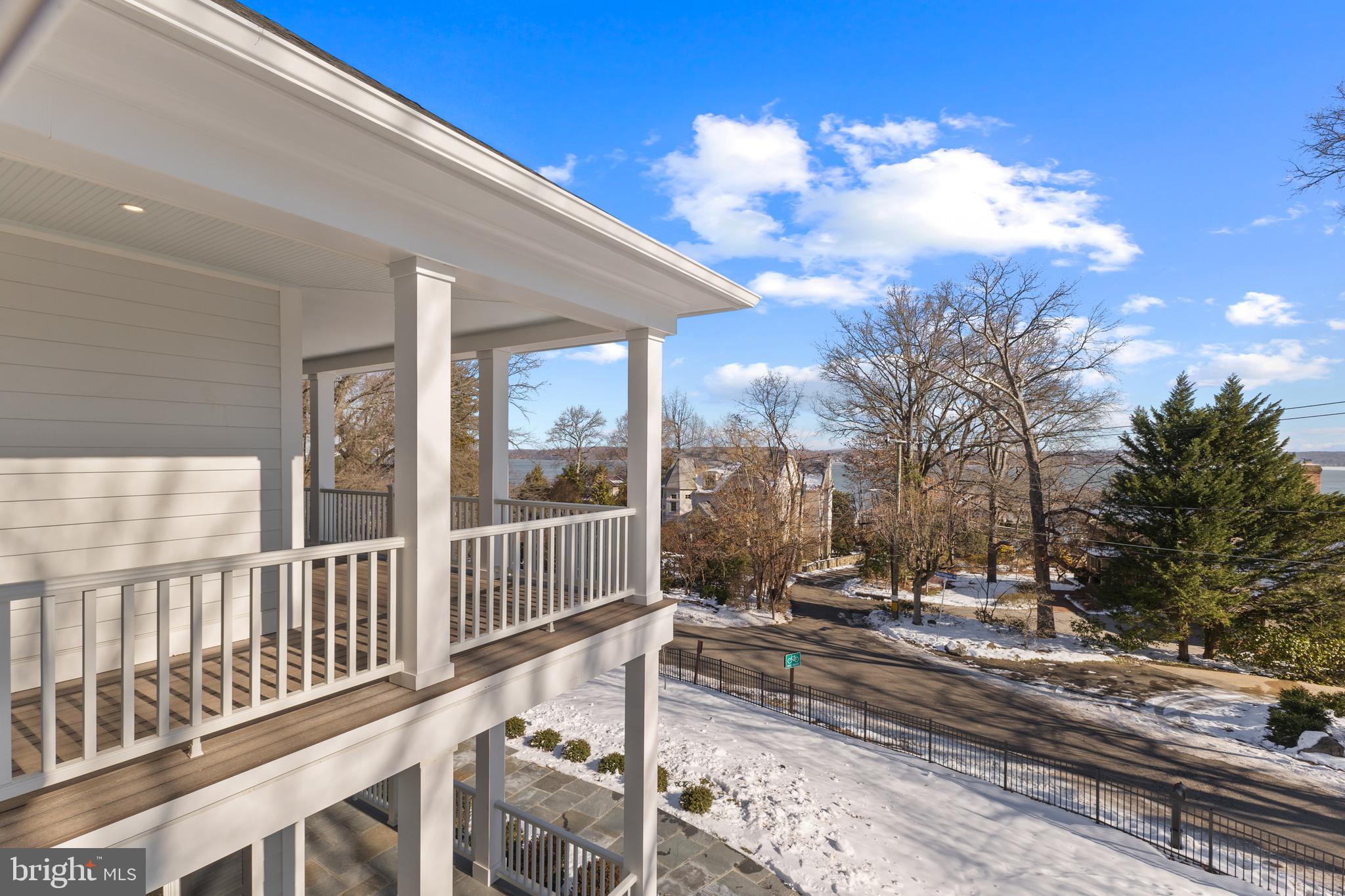 WELLINGTON - Residential