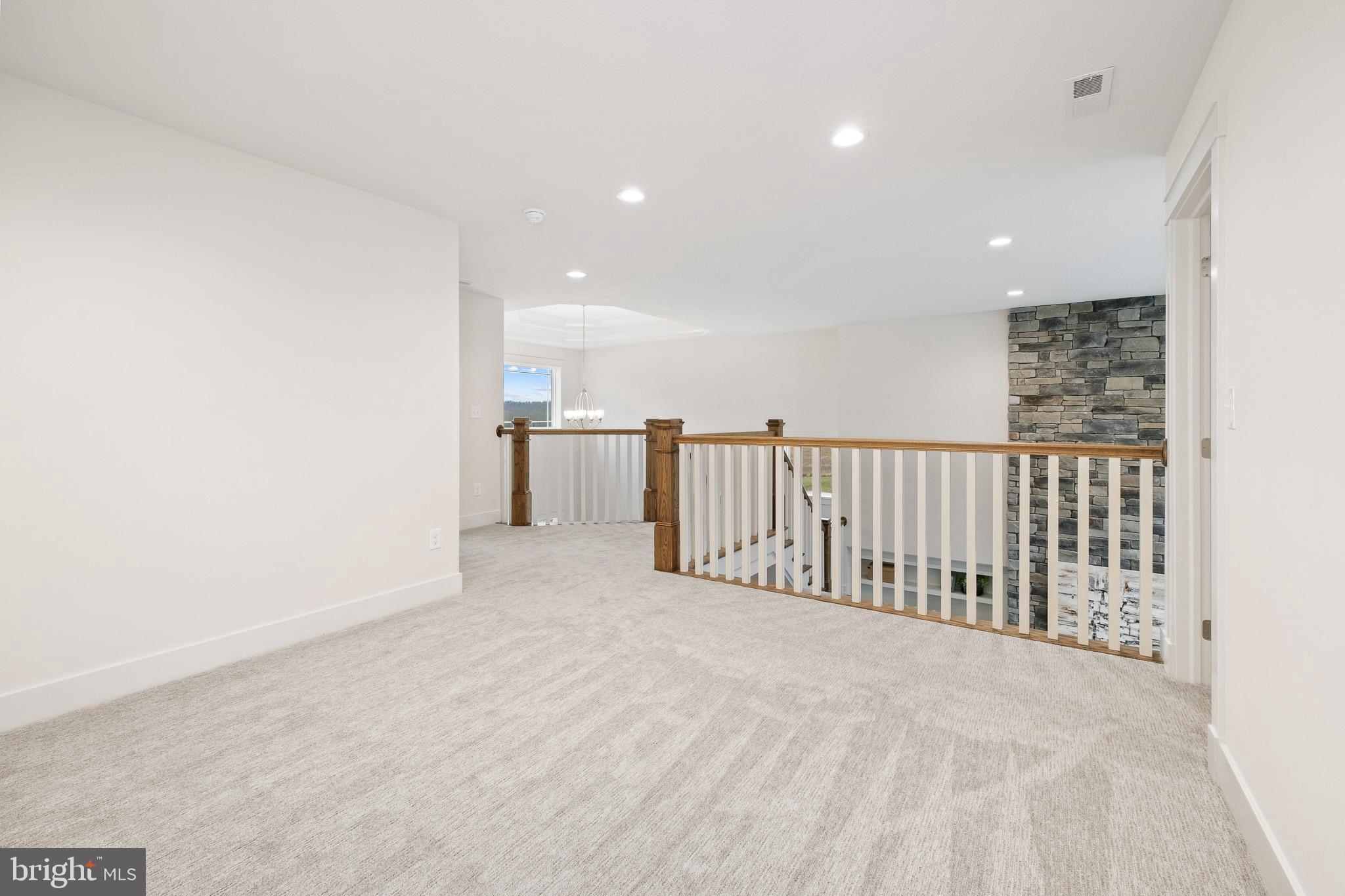 OAKWOOD - Residential