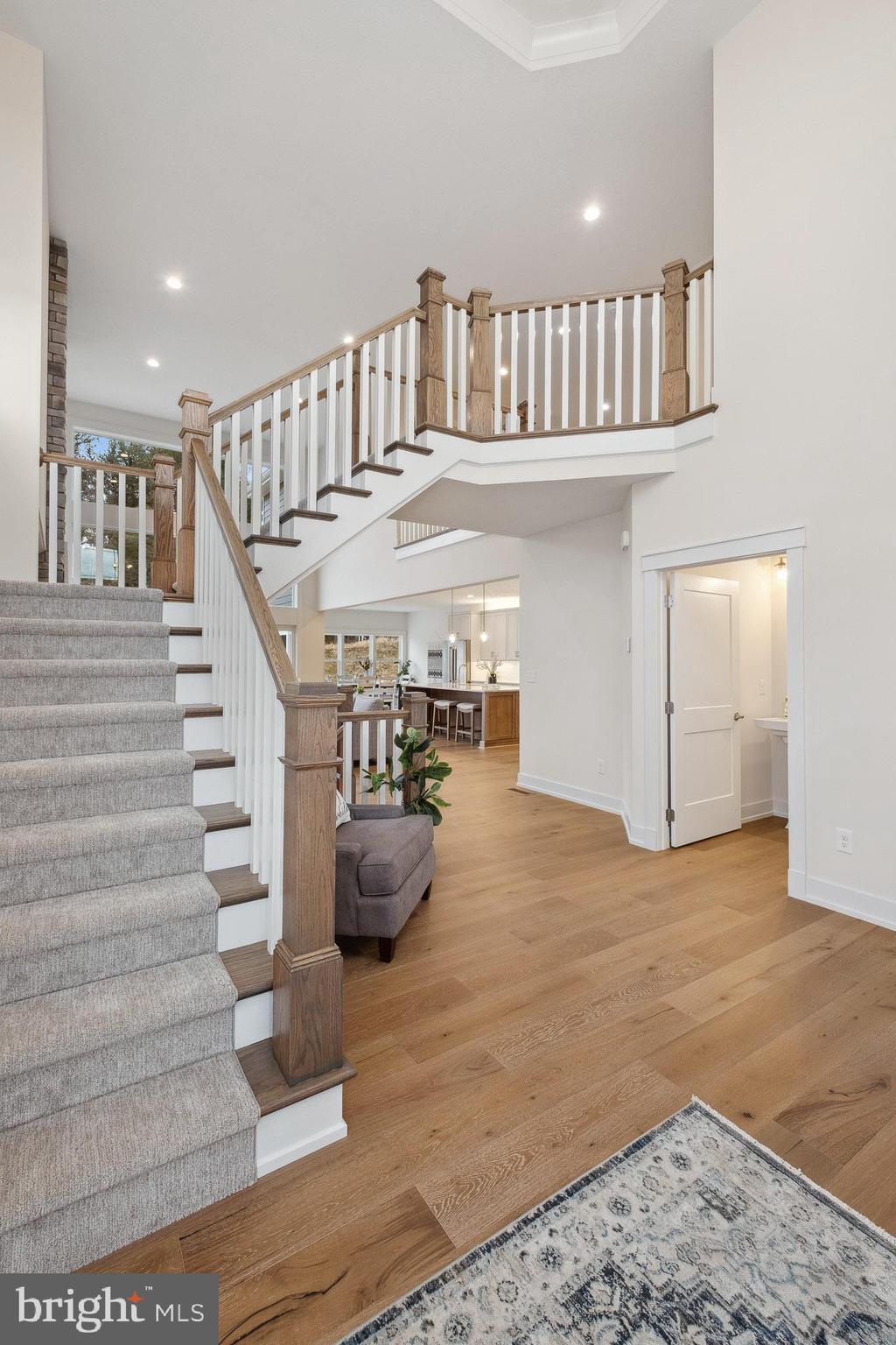 OAKWOOD - Residential
